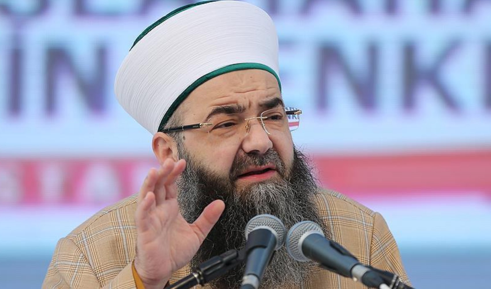 Cübbeli Ahmet'ten sahte diploma çıkışı! 'İşte sistemin geldiği durum...'