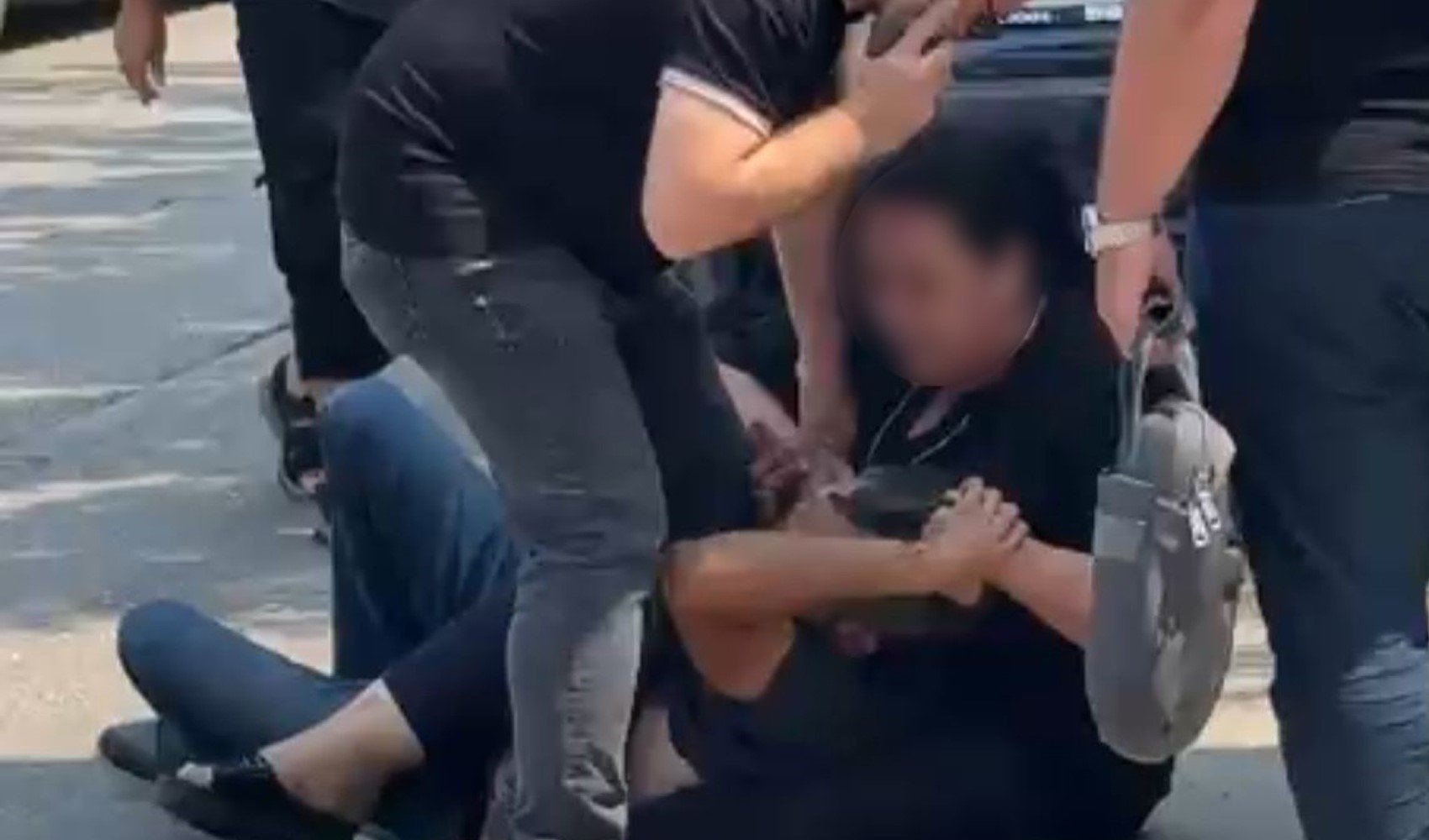 Eski eşinden kocasına meydan dayağı