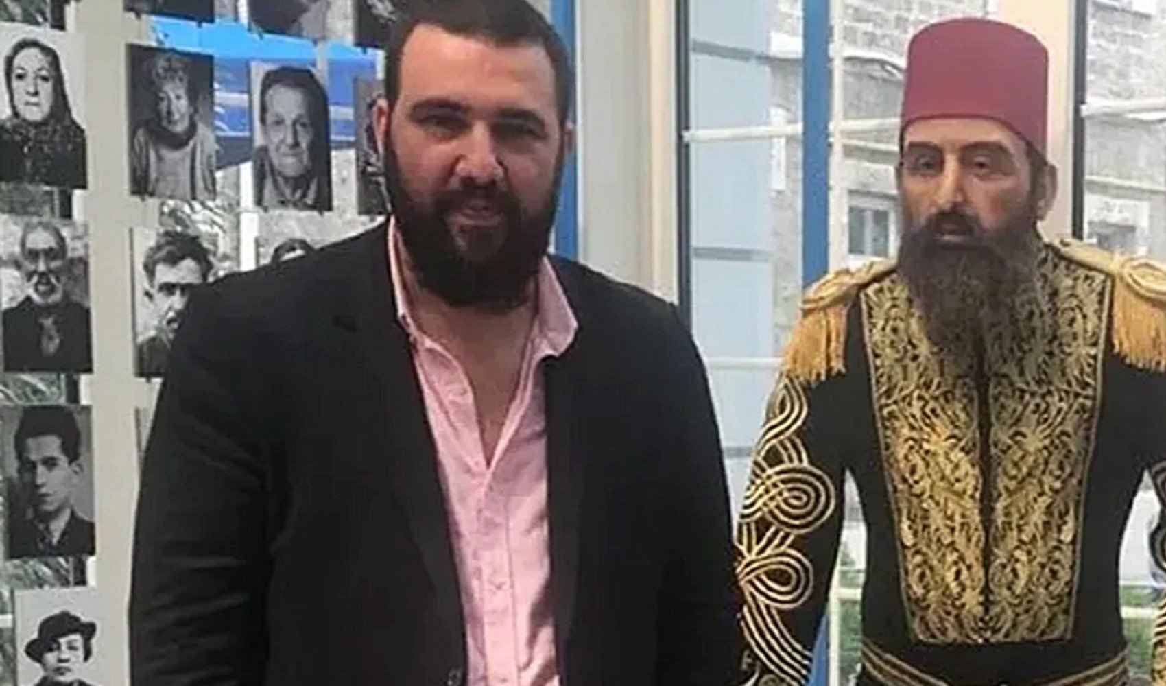 Diploması 'sahtecilik'ten iptal edilen II. Abdülhamid'in torunu Kayıhan Osmanoğlu sosyal medya hesabından paylaştı: Edep yahu