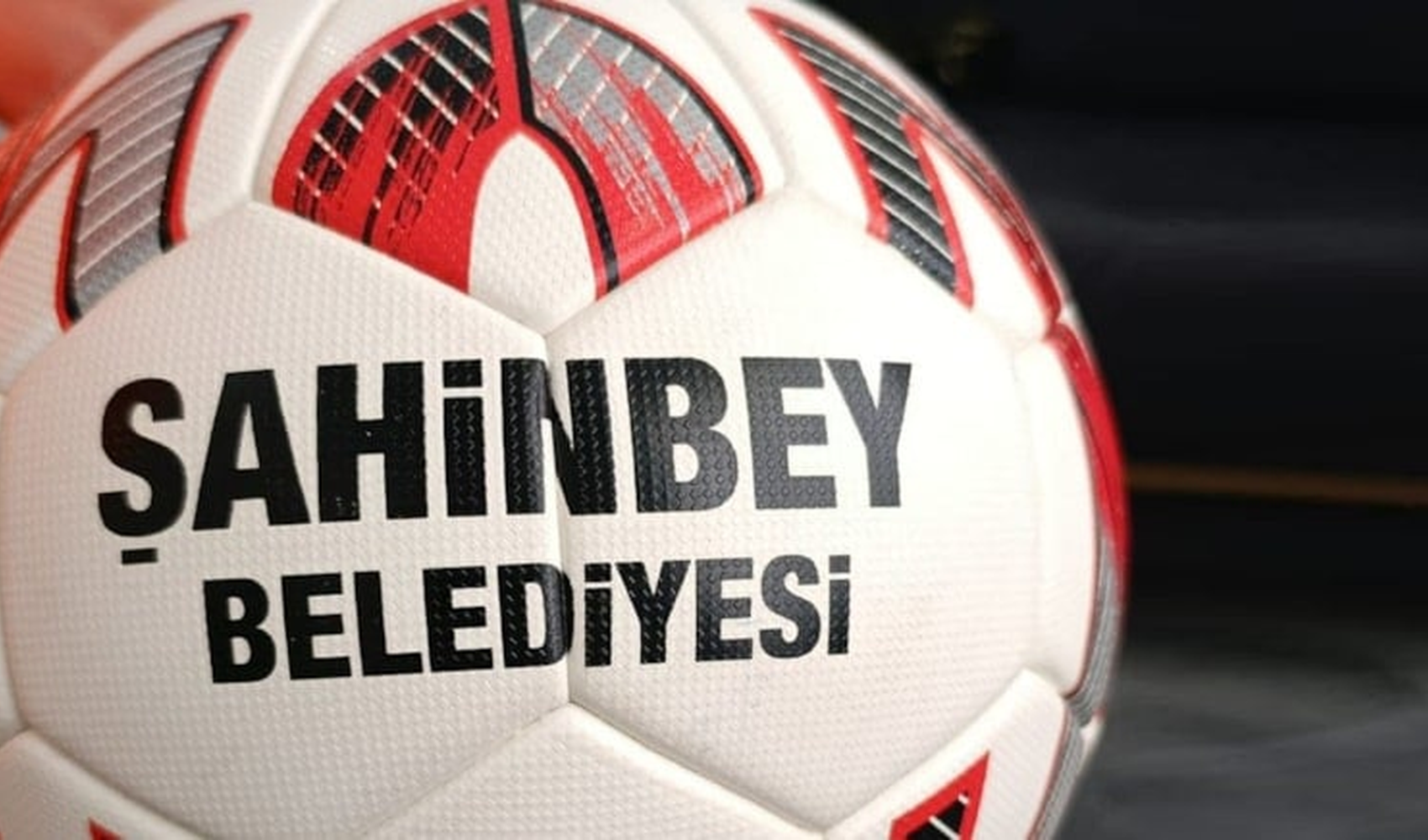 AKP'li Şahinbey Belediyesi'nin 111 milyona aldığı toplar Hindistan'dan ithal edilmiş