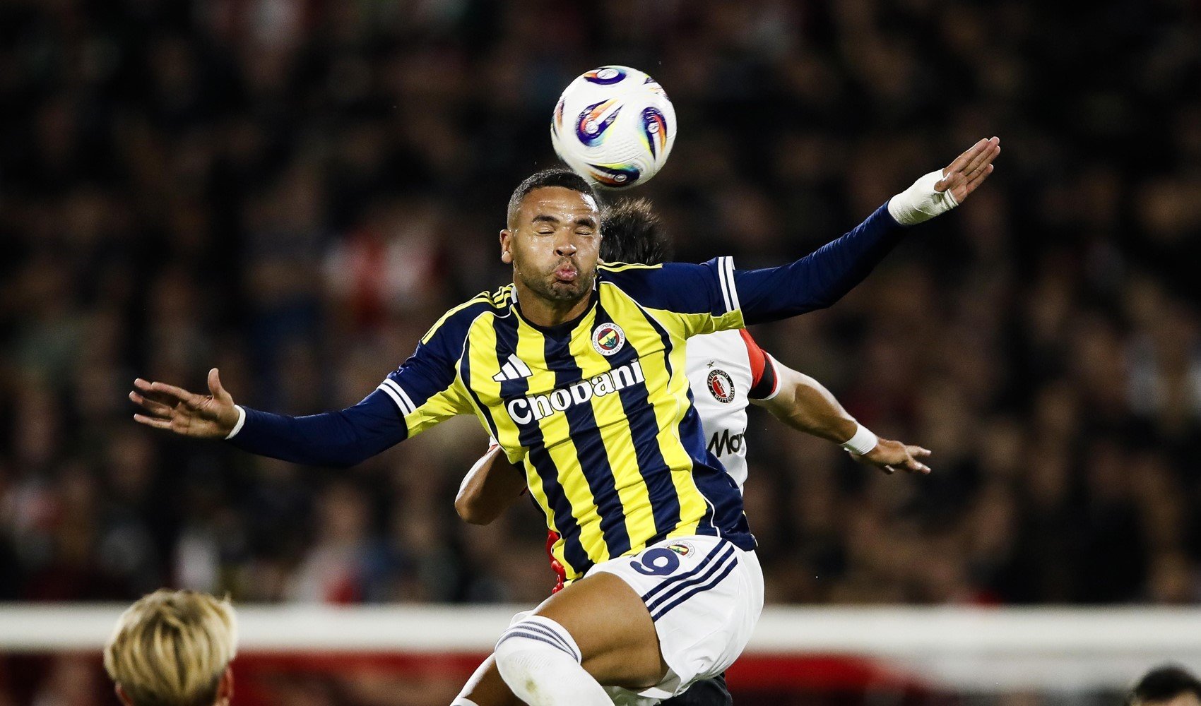 Fenerbahçe tur şansını İstanbul'a bıraktı: Çekişmeli maçta 3 gol var