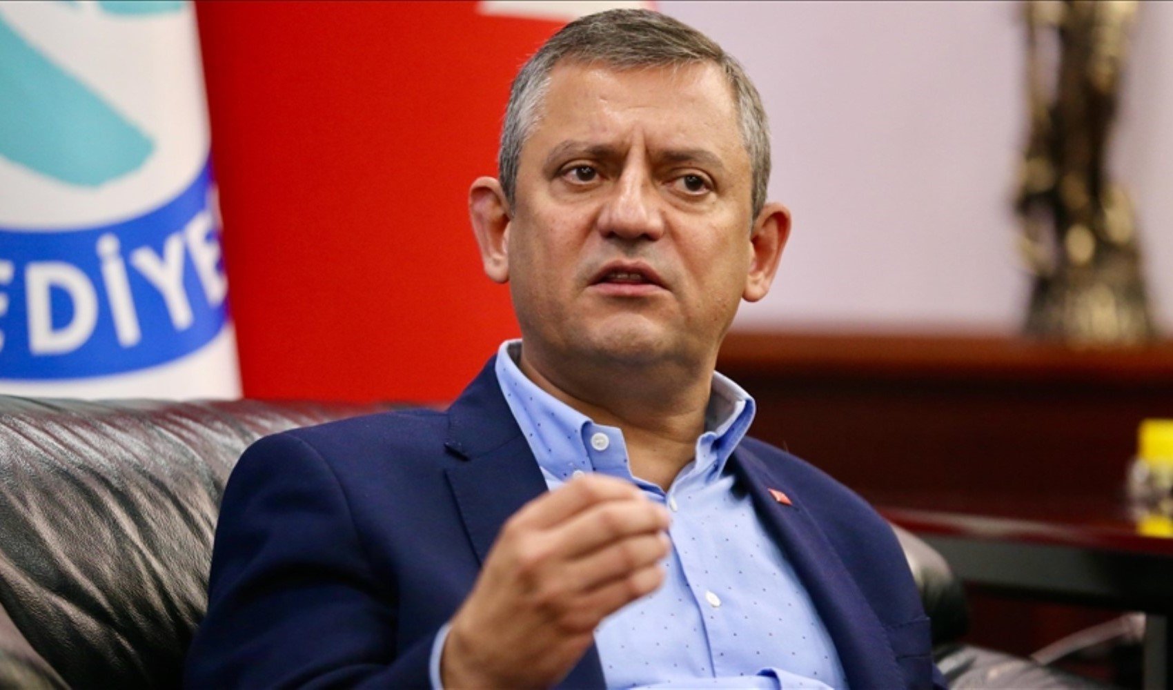 CHP'den Özgür Özel'in 'Aziz İhsan Aktaş'ın makam aracını kullandığı' iddialarına yanıt: Böyle bir makam aracı yok