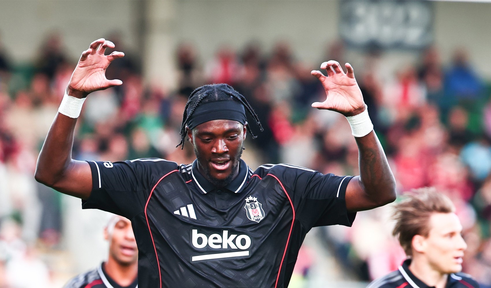 Beşiktaş'tan İrlanda'da bol gollü galibiyet: Abraham hat-trick yaptı