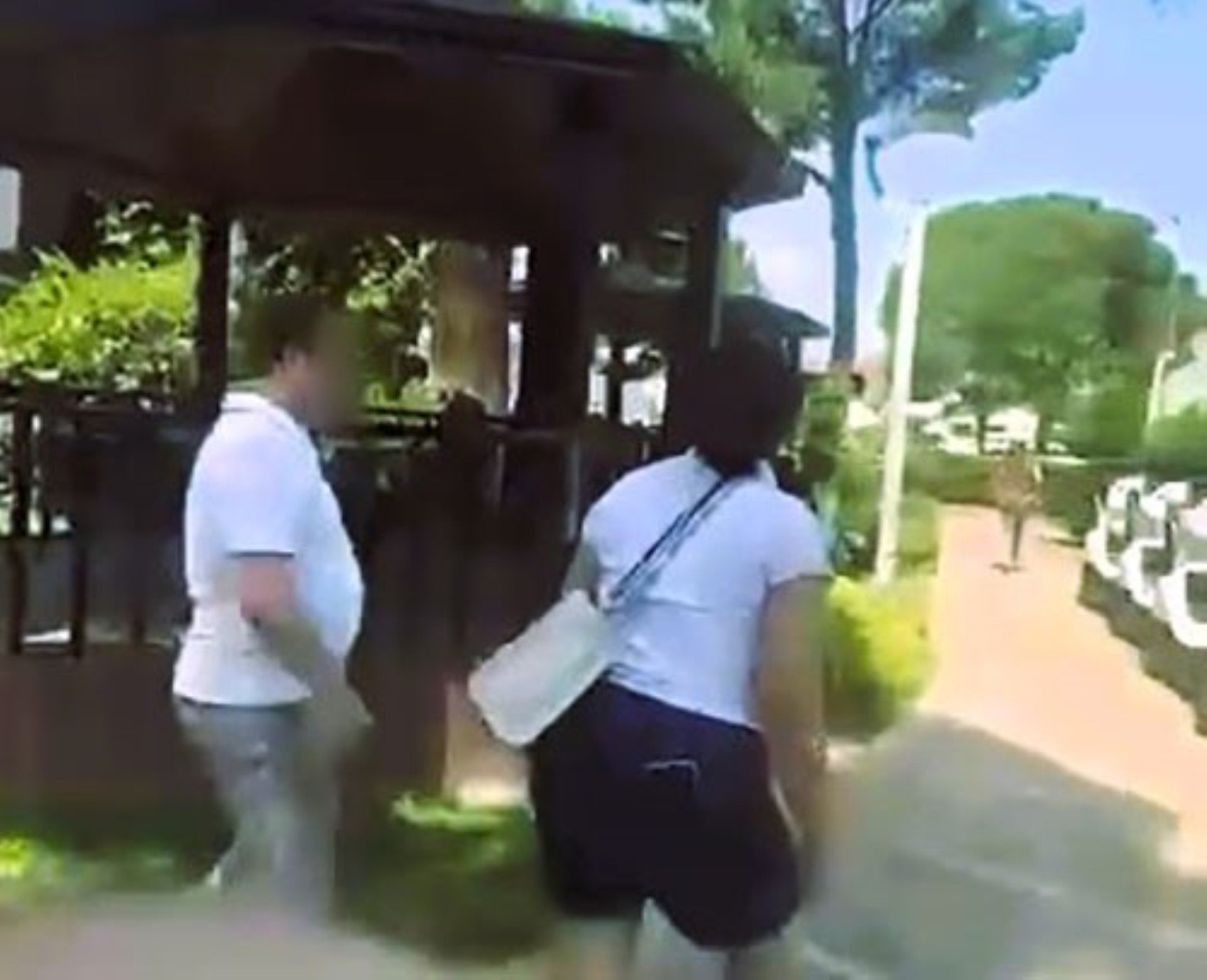 Parkta, müdür kocasıyla bastığı kadını saçından sürükledi: İdari yaptırım uygulandı