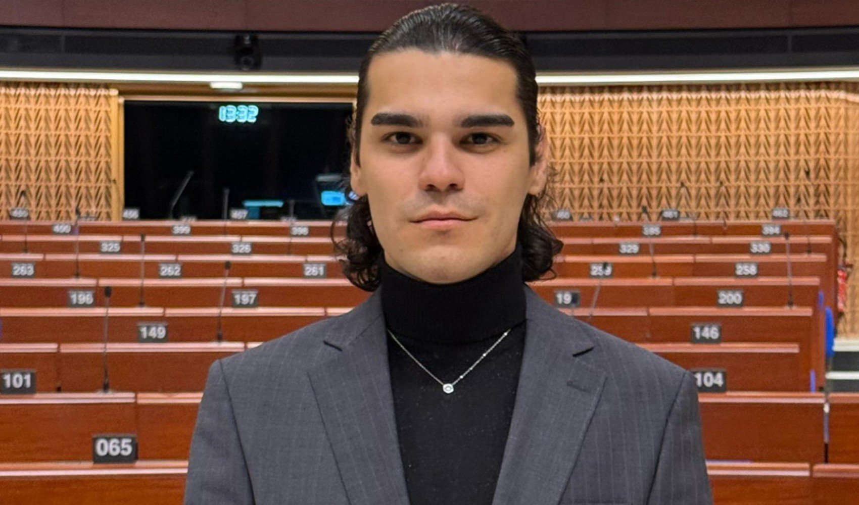İmamoğlu'ndan Enes Hocaoğulları'nın tutuklanmasına 'gençlerimizin üzerinden elinizi çekin' tepkisi: Hapse atanlar gidecek