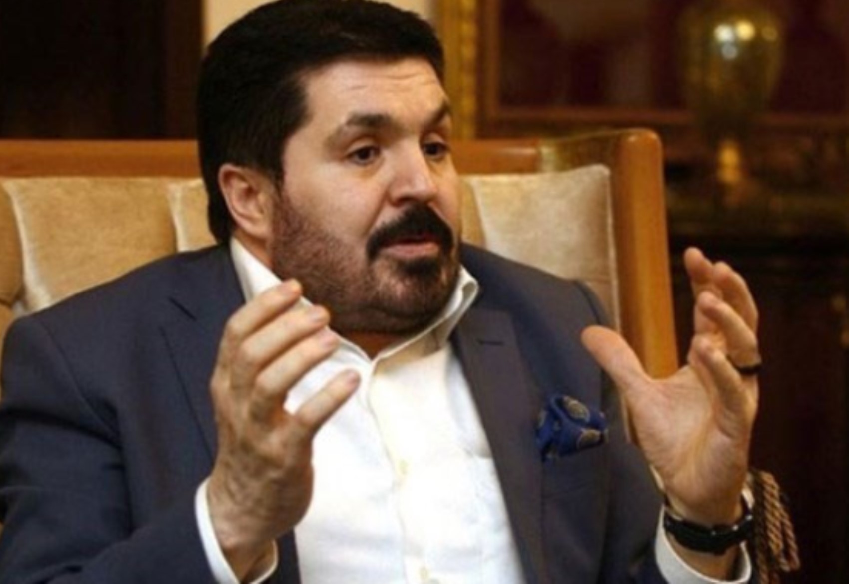 AKP'liler sosyal medyada birbirine girdi: 'Hem kel hem fodul'