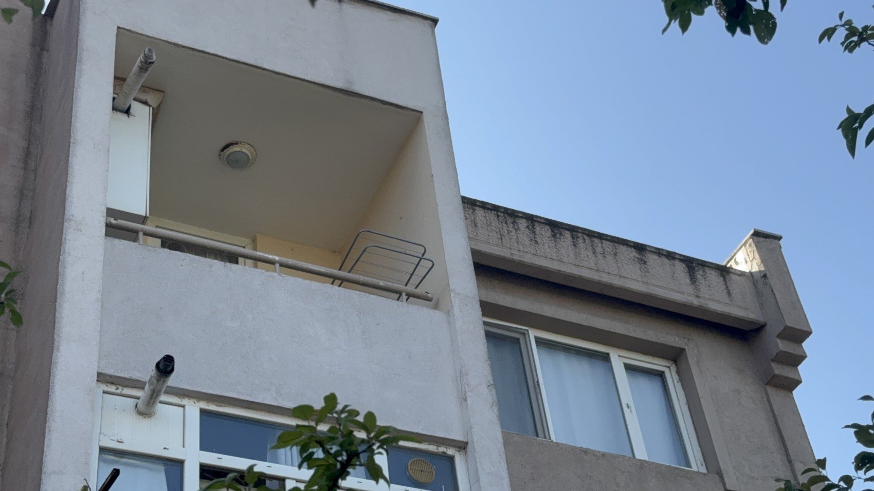 Kan donduran olay: 4 yaşındaki oğlunu öldürdü, cesediyle 8 saat aynı evde kaldı