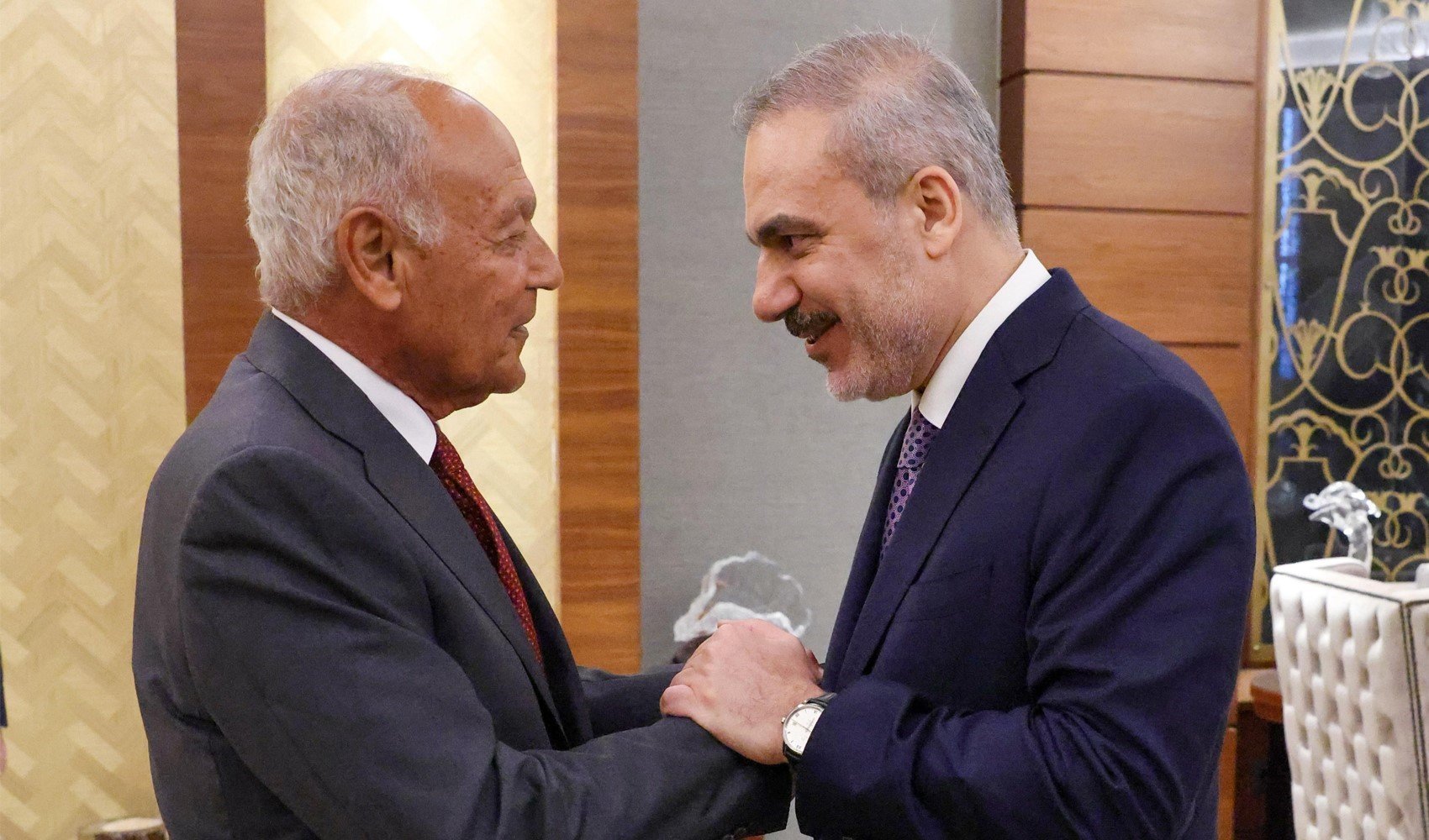 Bakan Fidan, Mısır’da Arap Birliği Genel Sekreteri Ahmed Ebu Gayt ile görüştü