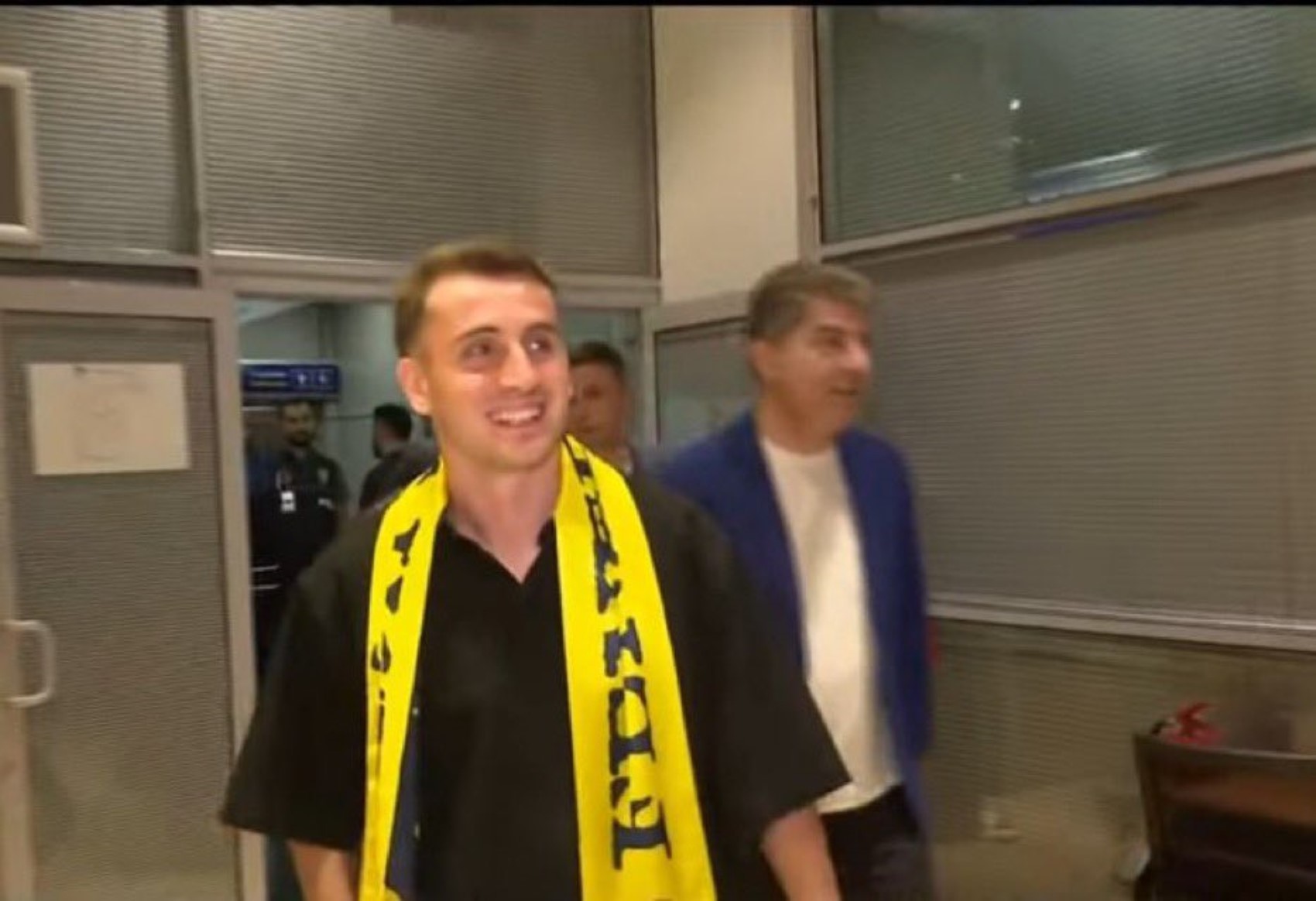 Erman Toroğlu ve Ahmet Çakar'dan Kerem Aktürkoğlu'na olay sözler! 'Boşuna iki tane topçudan dayak yemedi'