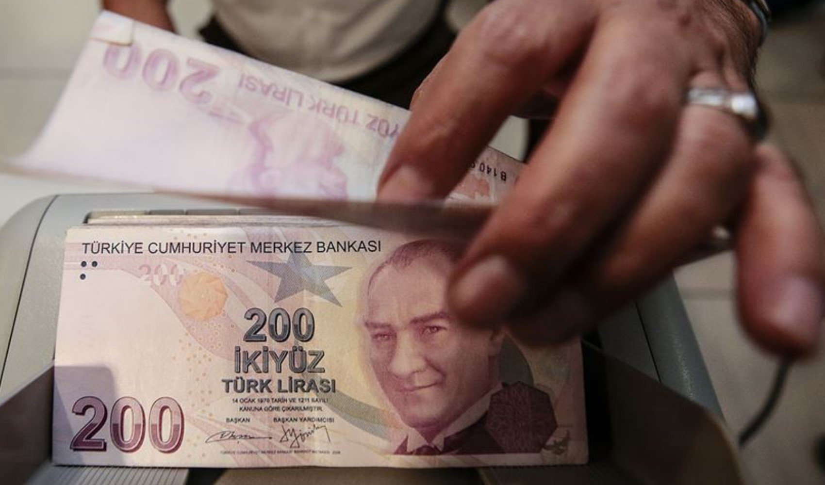 İktidarın küçük ortağı zam çağrısı yaptı: 'Ocak ayı beklenmeden...'
