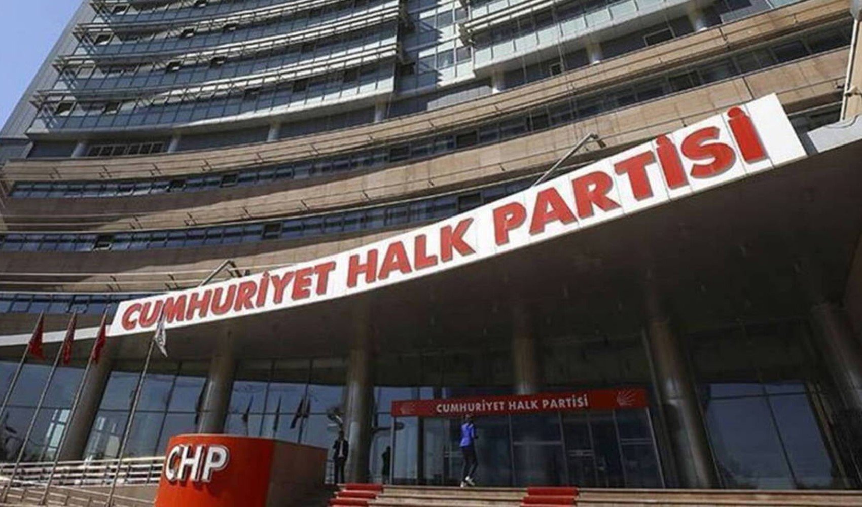 CHP, Anıtkabir'deki polis aramasını Meclis gündemine taşıdı