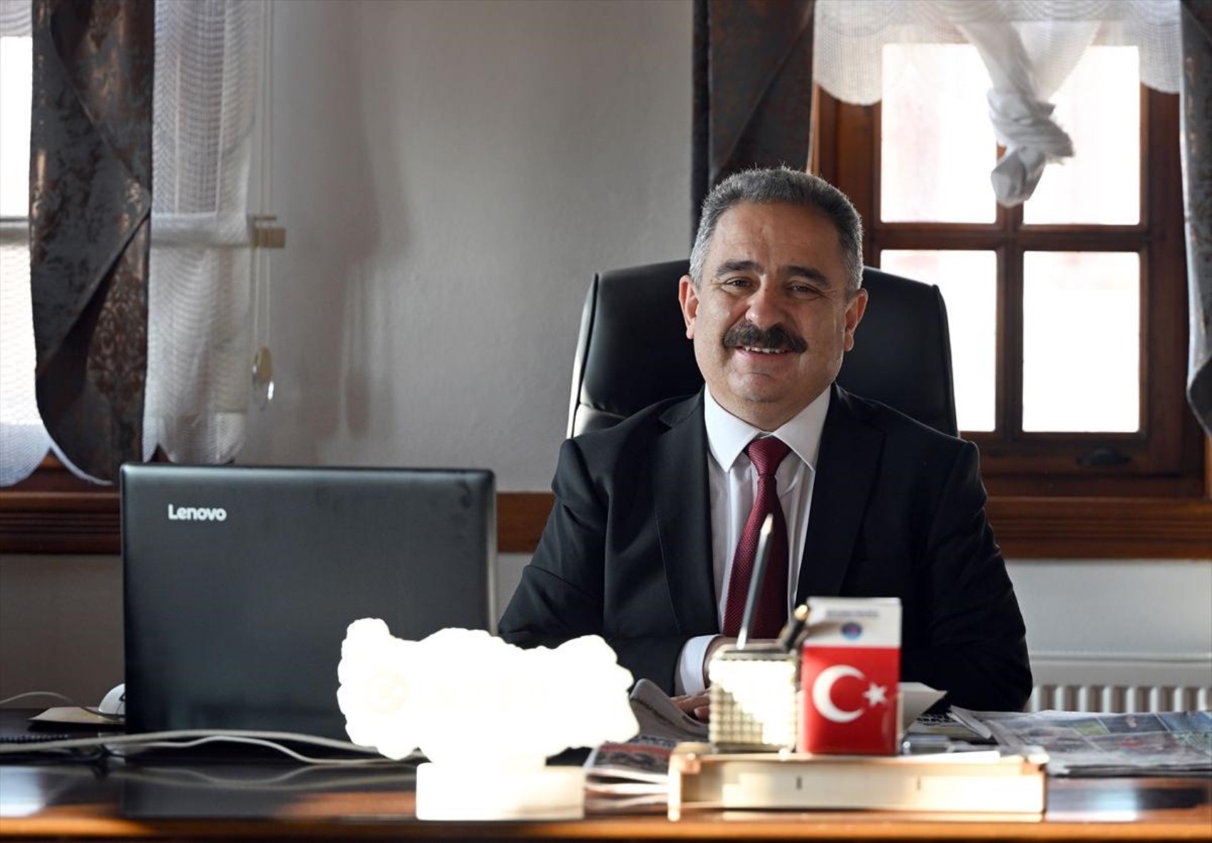İmamoğlu'yla fotoğrafını paylaşmıştı: AKP, Özlem Çerçioğlu'ndan sonra CHP'den istifa eden o ismi de transfer edecek!