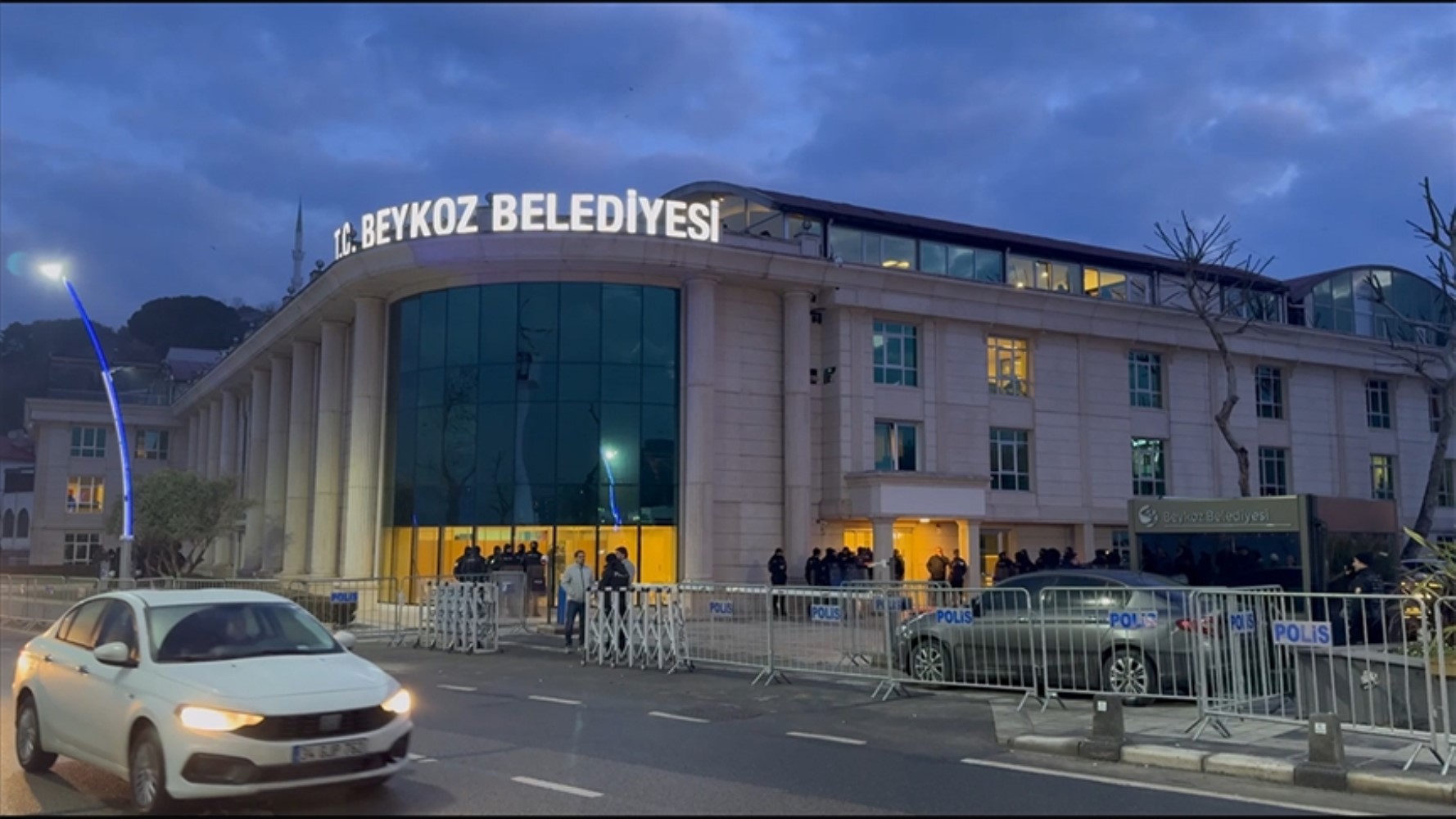 CHP Beykoz’da peş peşe istifalar geldi... İstifasını veren Uğur Gökdemir ile ilgili dikkat çeken iddia! 100 bin TL karşılığında...