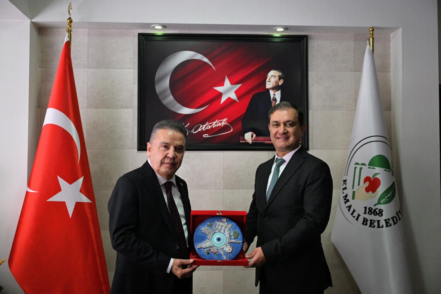 İddia: AKP, CHP'den 2 belediye başkanını daha transfer edecek!