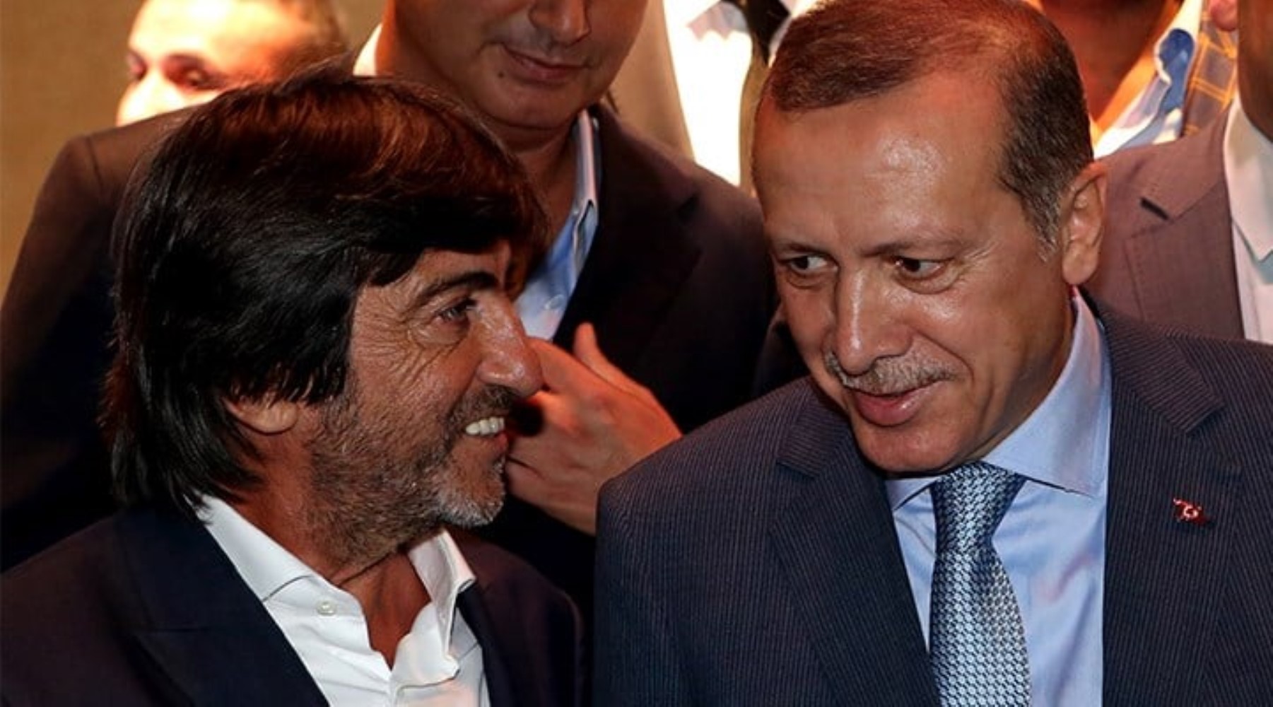Habertürk operasyonunun kokusunu önceden mi aldı? Erdoğan'a yakınlığıyla bilinen Rıdvan Dilmen apar topar ayrılmış