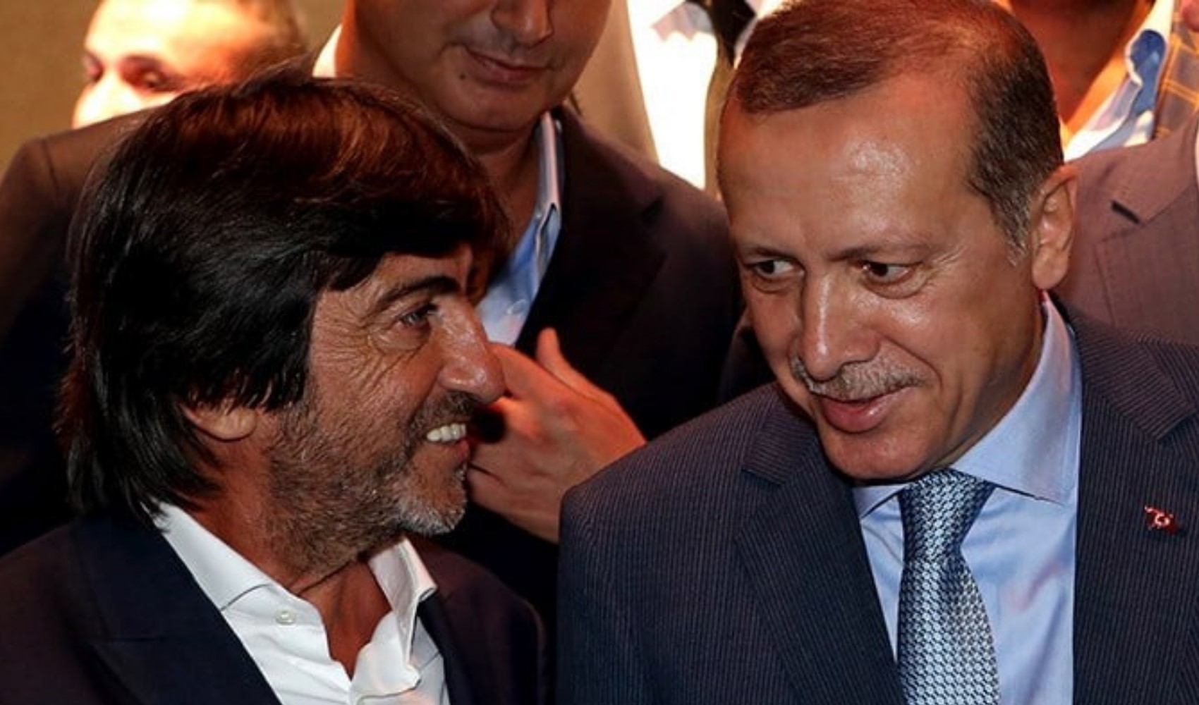 Habertürk operasyonunun kokusunu önceden mi aldı? Erdoğan'a yakınlığıyla bilinen Rıdvan Dilmen apar topar ayrılmış
