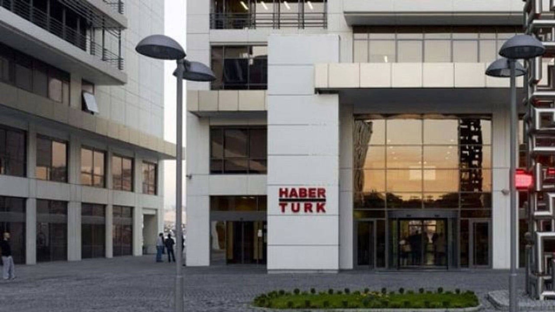Herkes bu sorunun cevabını merak ediyor: Can Holding patronları nerede?