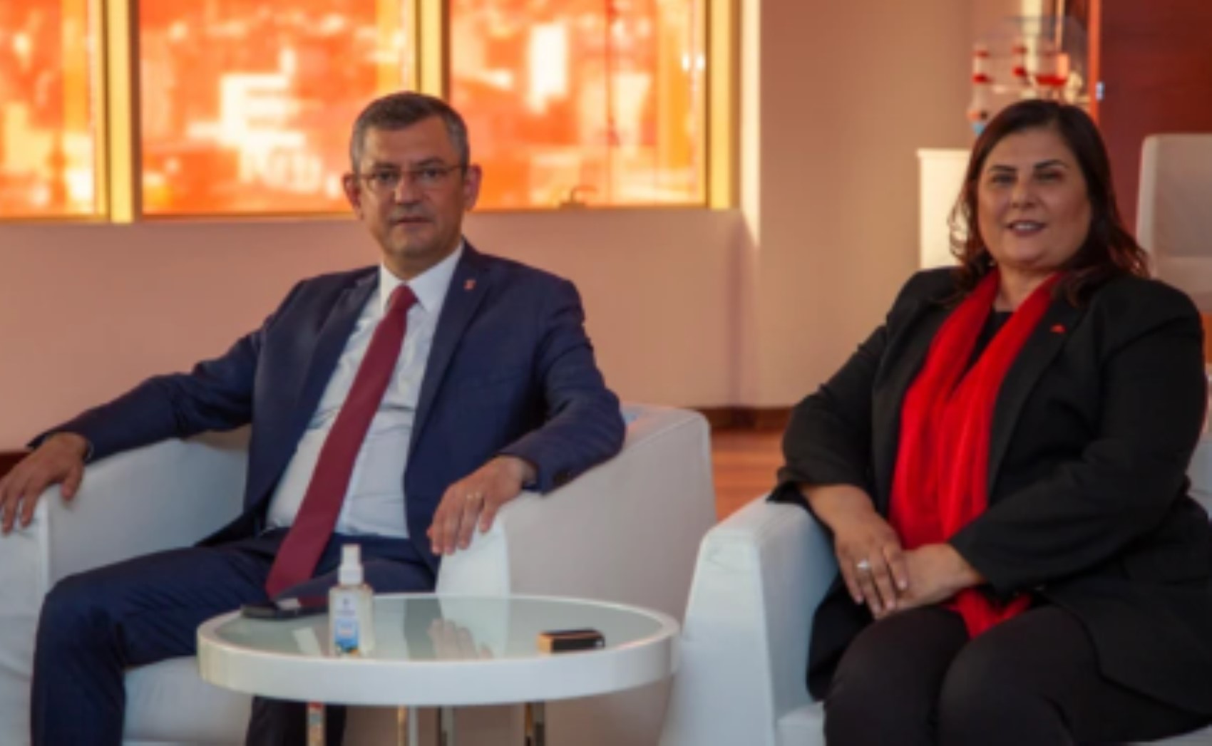 Ankara'yı sarsan telefon kaydı iddiası: Özgür Özel ve Özlem Çerçioğlu görüşmesinde neler yaşandı?