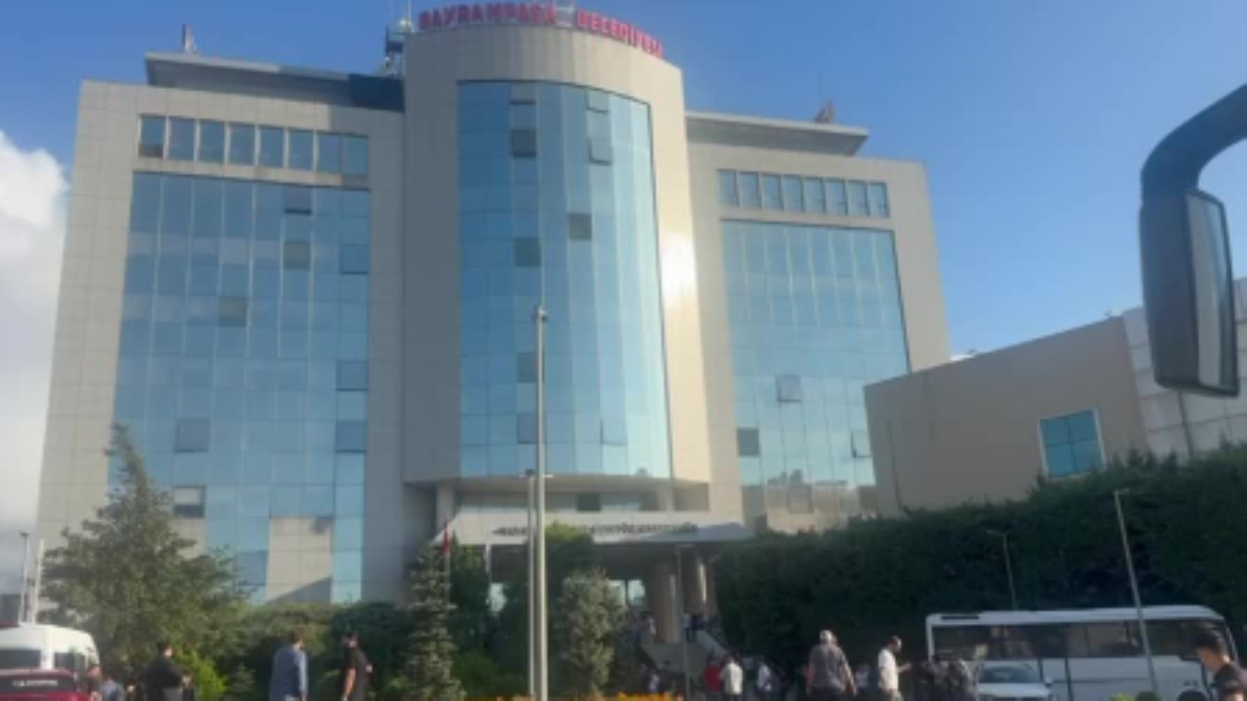 Bayrampaşa Belediyesi'ne operasyon... Gözaltına alınan 48 kişi belli oldu: Listedeki MHP'li isim dikkat çekti