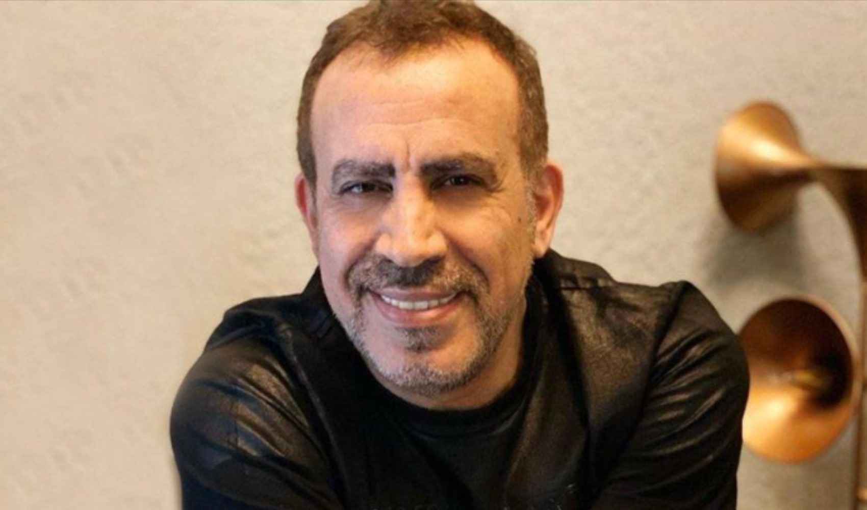 Konserde fenalaşan Haluk Levent hastaneye kaldırıldı