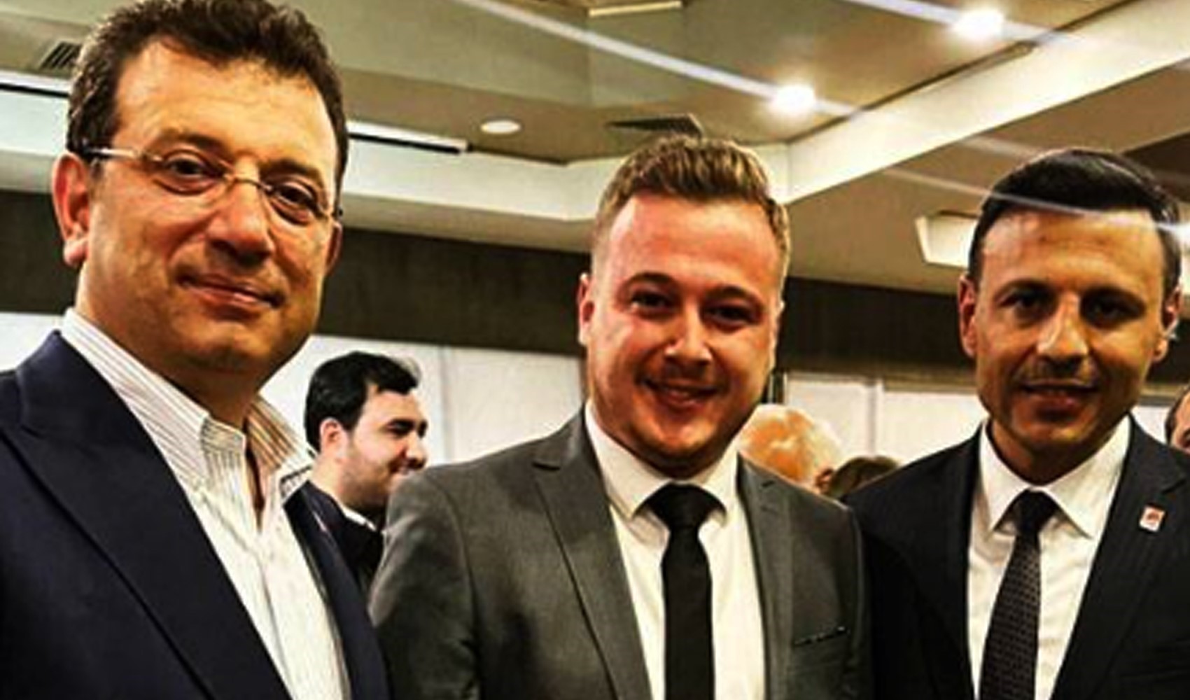 CHP'li isme 'istifa dilekçeli ve kelepçeli' tehdit: 'Devlet her zaman 18 yaşında'