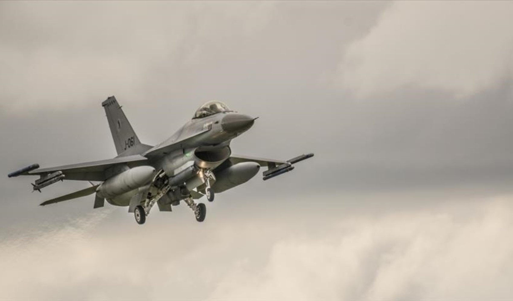Rus İHA'ları bu kez de Romanya'nın hava sahasını ihlal etti: F-16'lar peş peşe havalandı