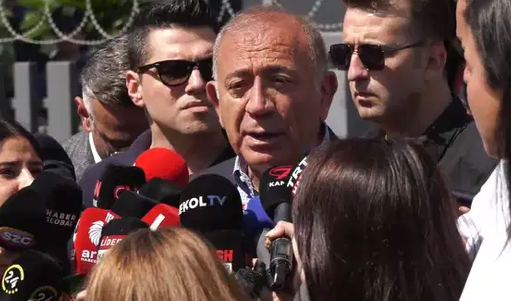 Gürsel Tekin'den Özgür Özel'in 'Ben gelince kaçıyorlar' sözlerine yanıt