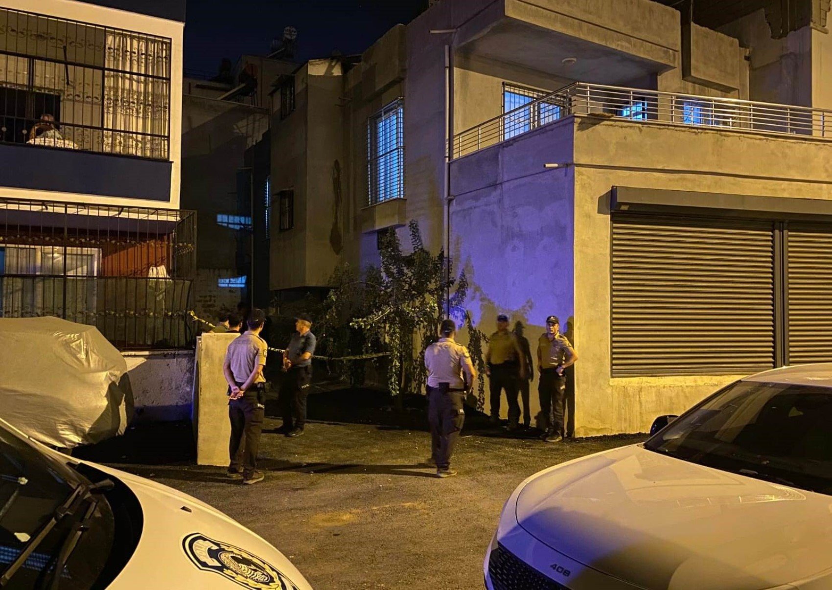 Anne, 5 yaşındaki çocuğunu bıçaklayarak öldürdü: Komşuları çığlıkları duydu