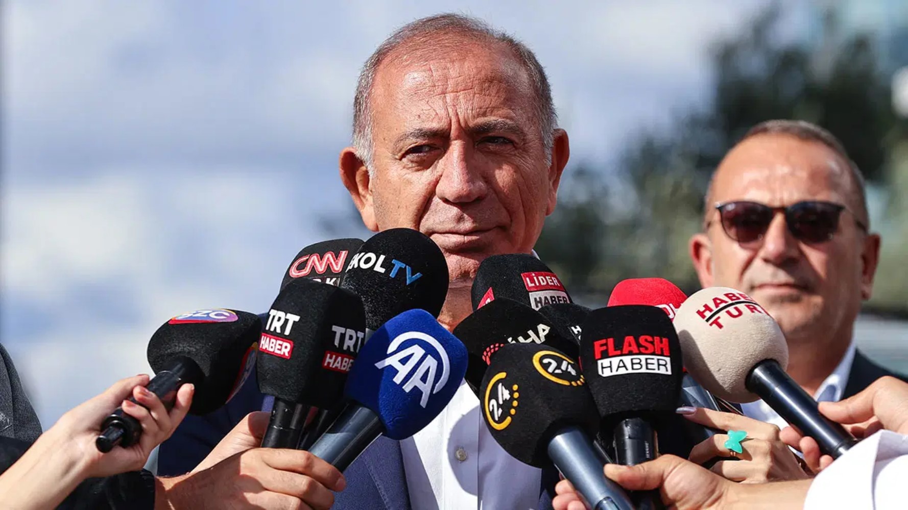 Gürsel Tekin'e kötü haber: Seçim kurulundan karar çıktı