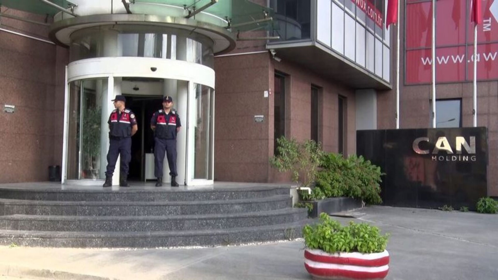AKP'li Şamil Tayyar'dan Can Holding operasyonu ile ilgili çarpıcı açıklama: Devlet içi güç savaşı!