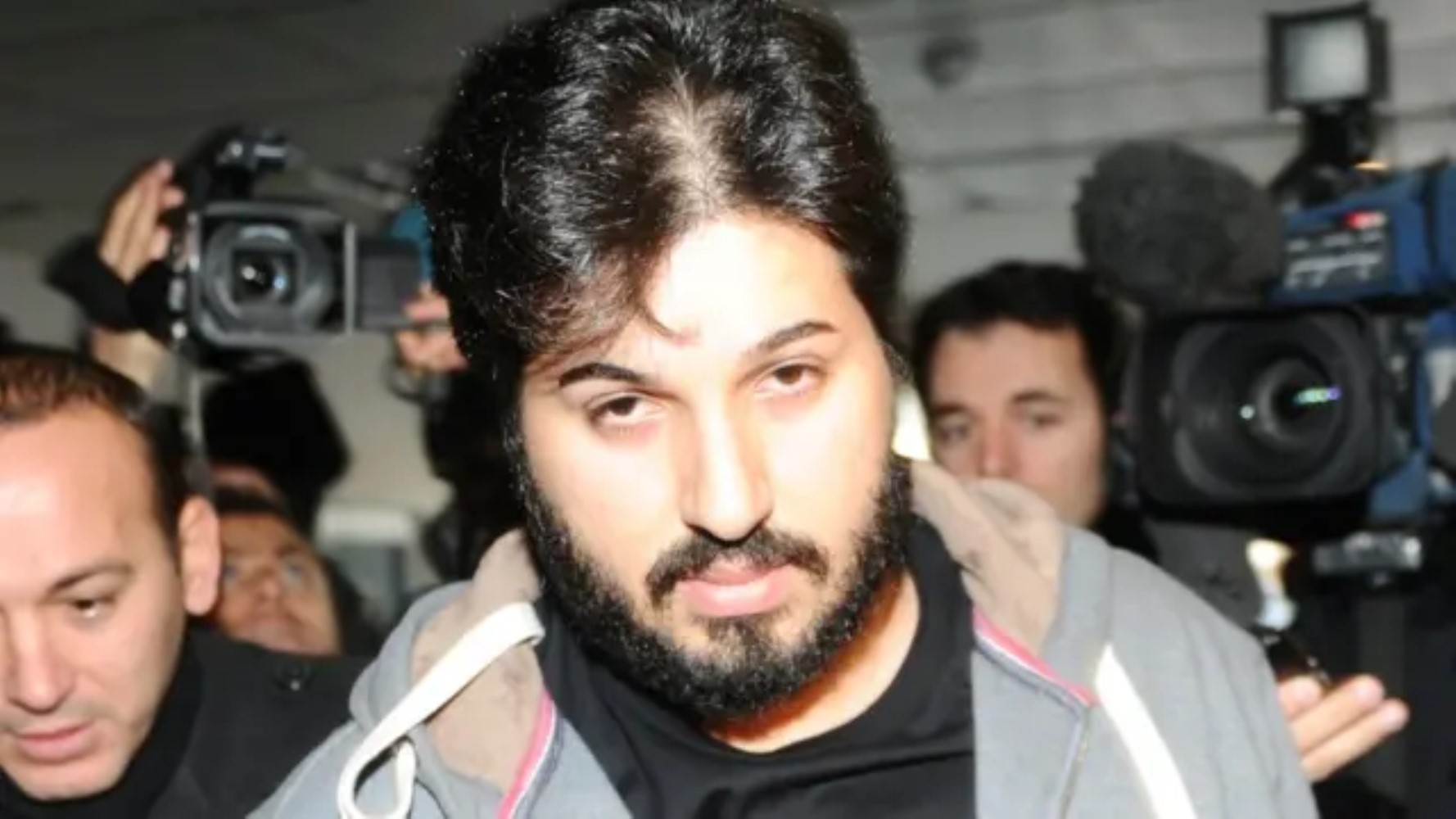 Netflix belgeseli krize döndü: Siyasette Reza Zarrab paniği