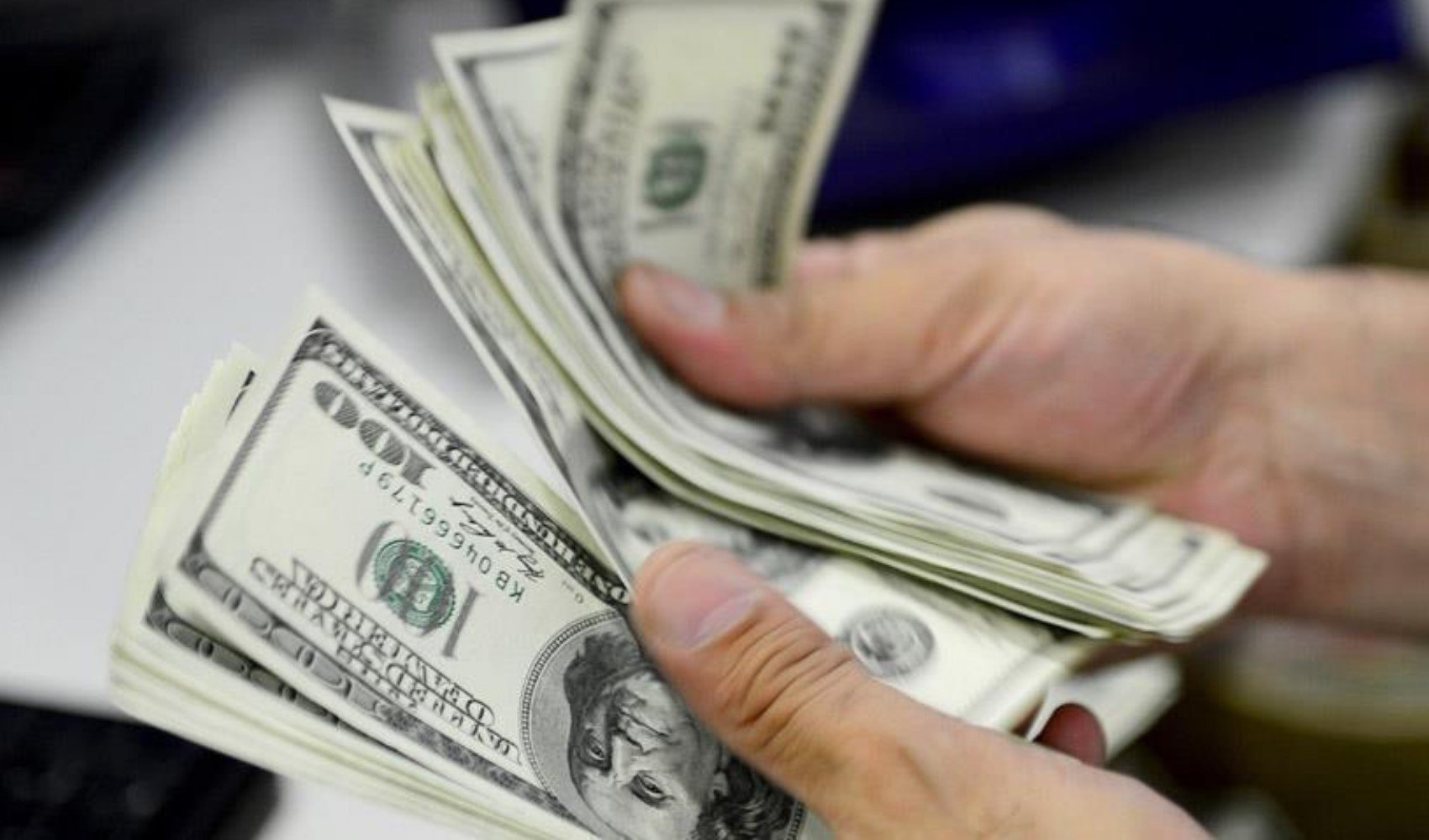 Türkiye ekonomisiyle ilgili çarpıcı yorum: Dolar ve Euro'nun hızı ne zaman düşecek?