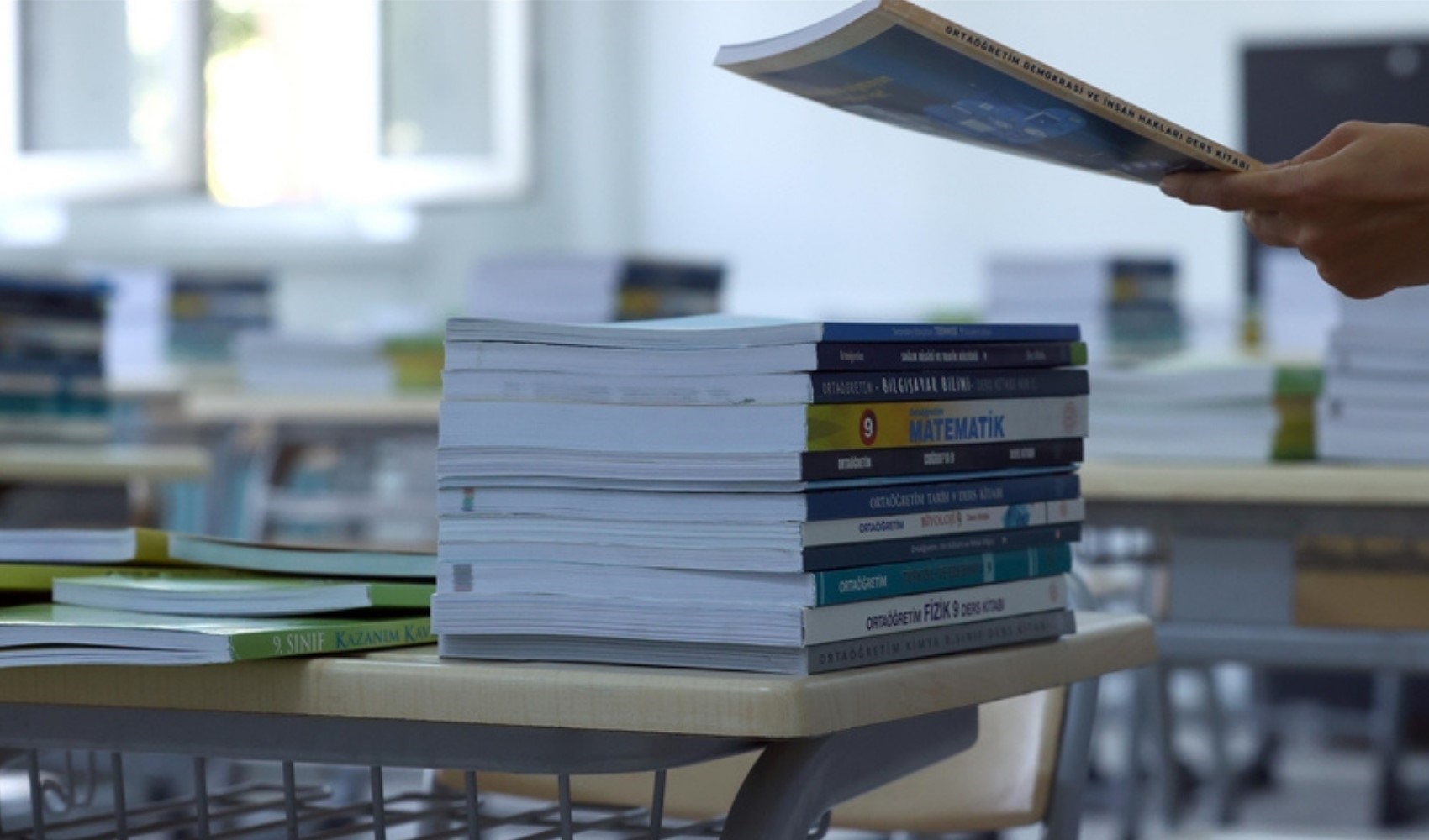 Bağcılar’daki okulda 12 bin TL’lik 'zorunlu kitap' krizi