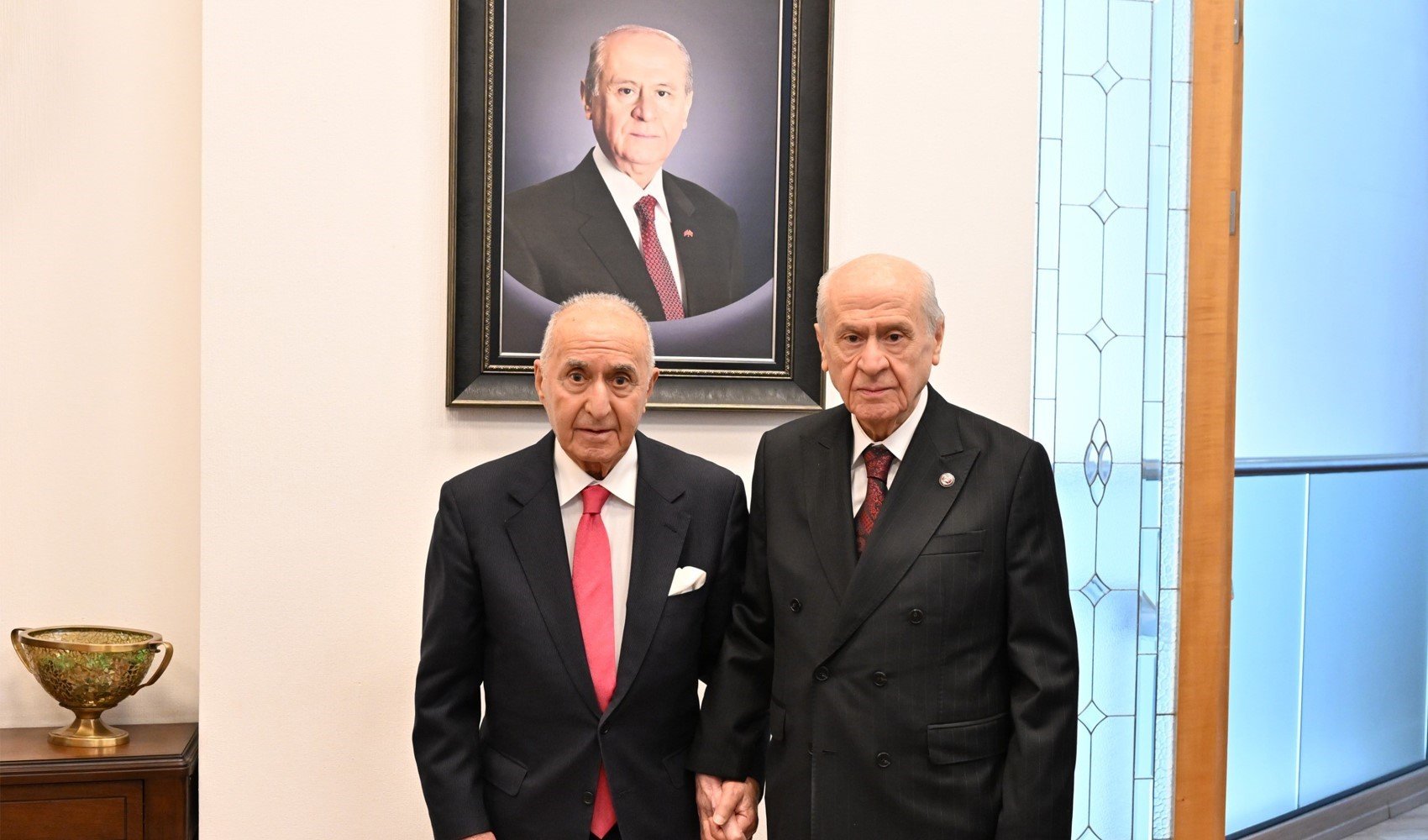 Eski CHP Genel Başkanı Çetin'den MHP lideri Bahçeli'ye ziyaret