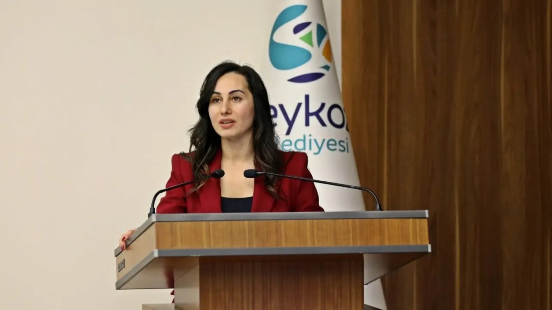 CHP'den AKP'ye 'transfer' olan Özlem Gürzel ile ilgili bomba kulis: Fikir ayrılığı yaşanmış