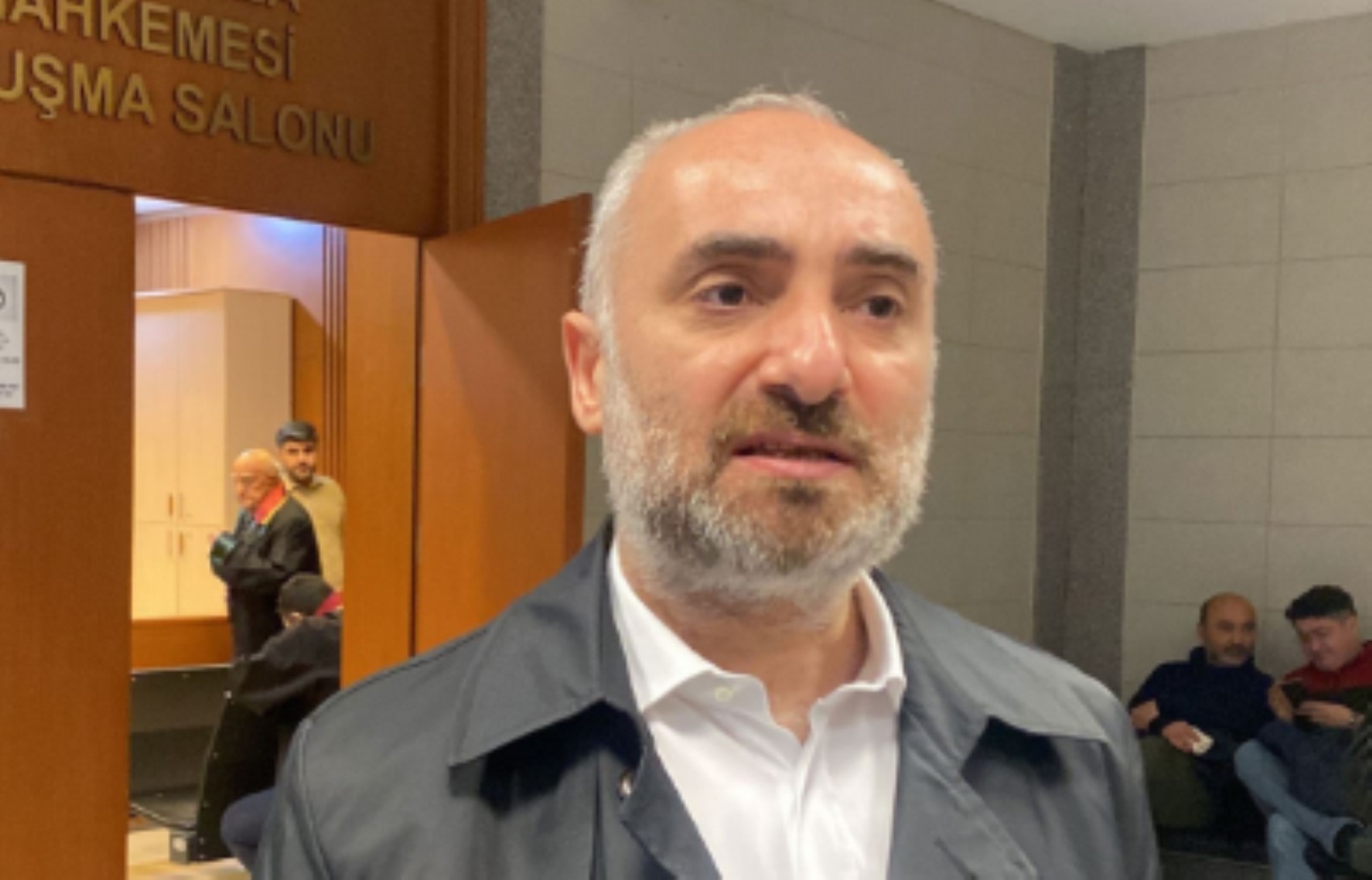 Özgür Özel işaret etmişti: Faaliyet izni alan bankanın sahibi bakın kim çıktı!
