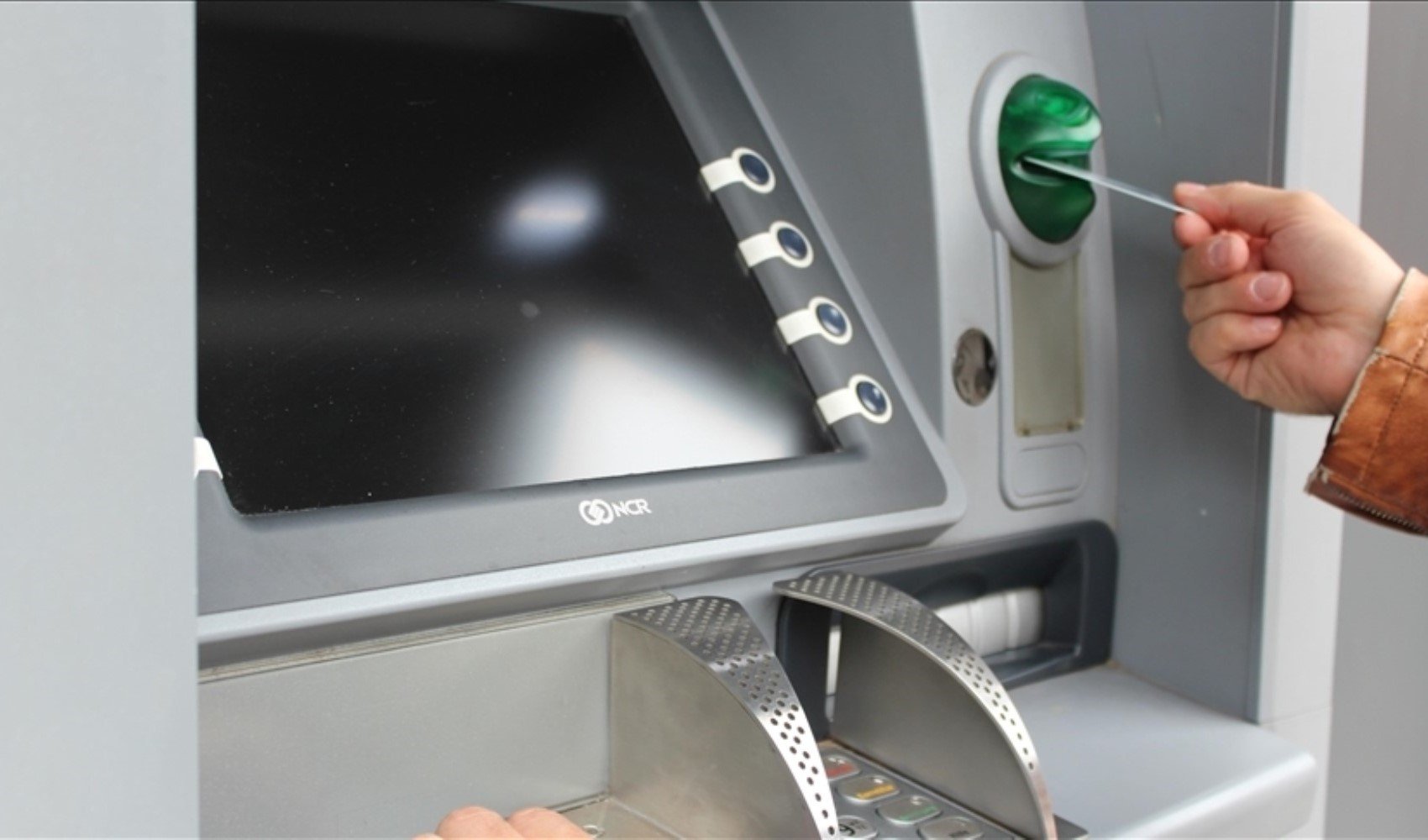 Kamu bankalarının ATM ağı genişliyor