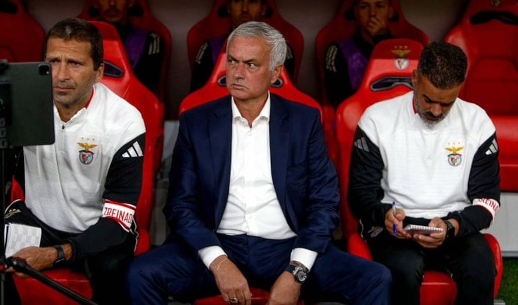 Mourinho düşme potasındaki takıma puan kaybetti! Bahaneleri bitmiyor...