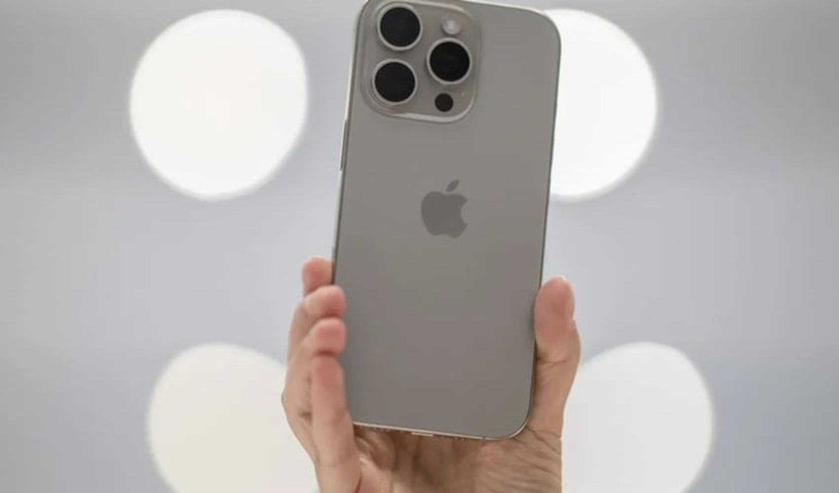 Şikayetler bitmiyor: iPhone 17'de yeni sorun!