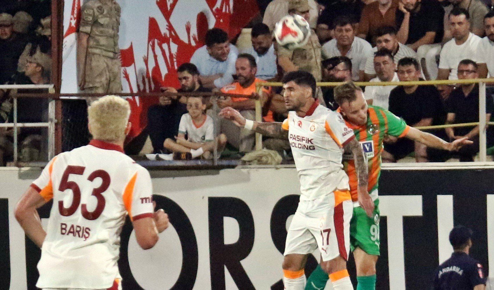 Galatasaray'a, Alanya deplasmanında tek gol yetti