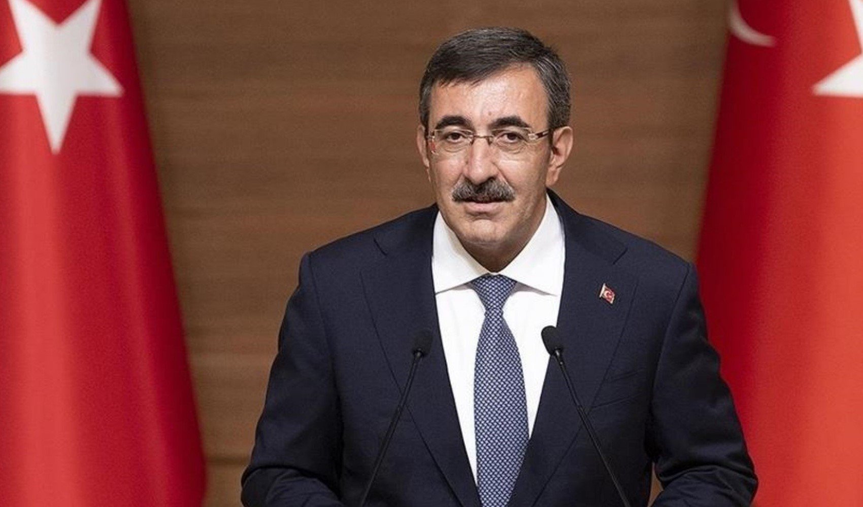 Saray'dan muhalefete yeni anayasa çağrısı!