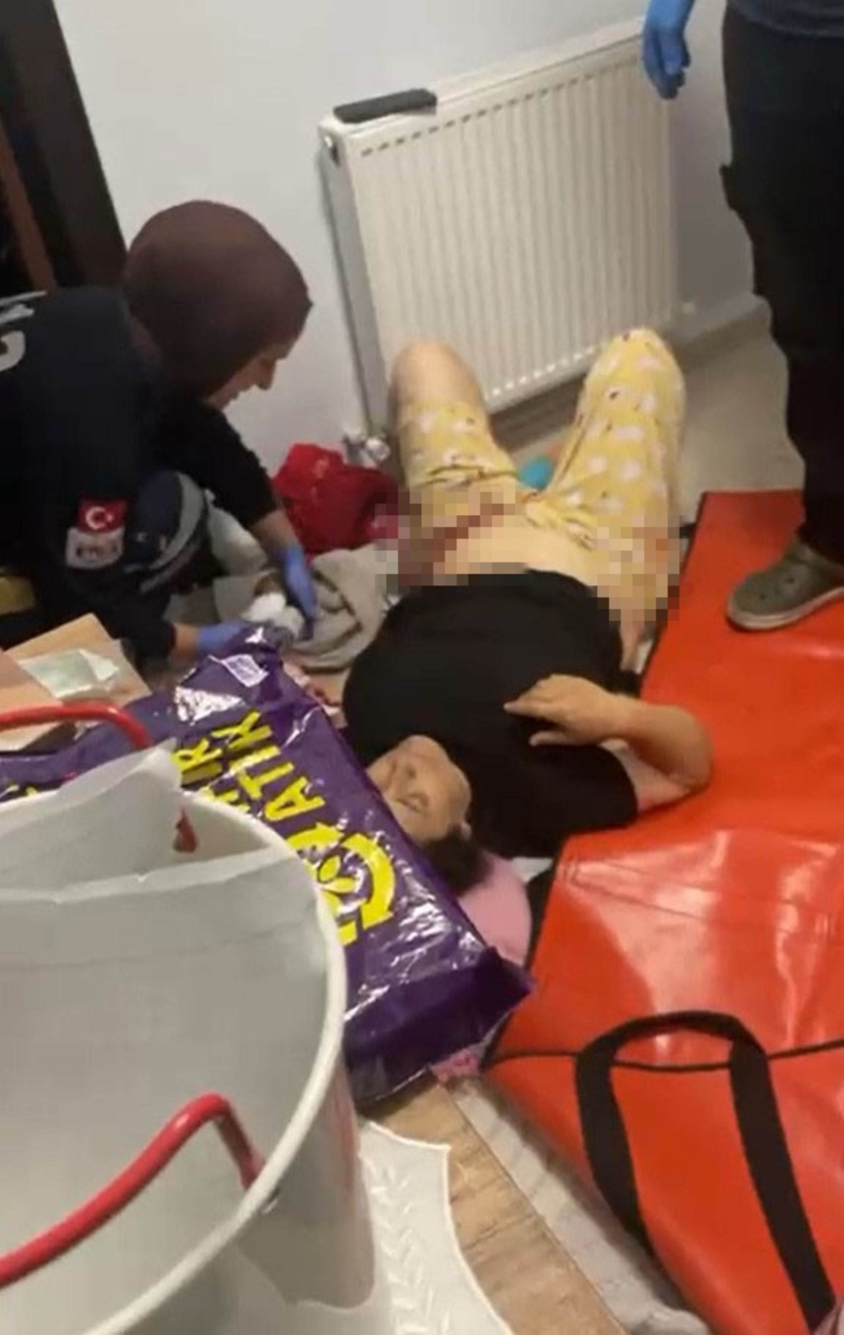 Genç kadın 17 kez bıçaklandı