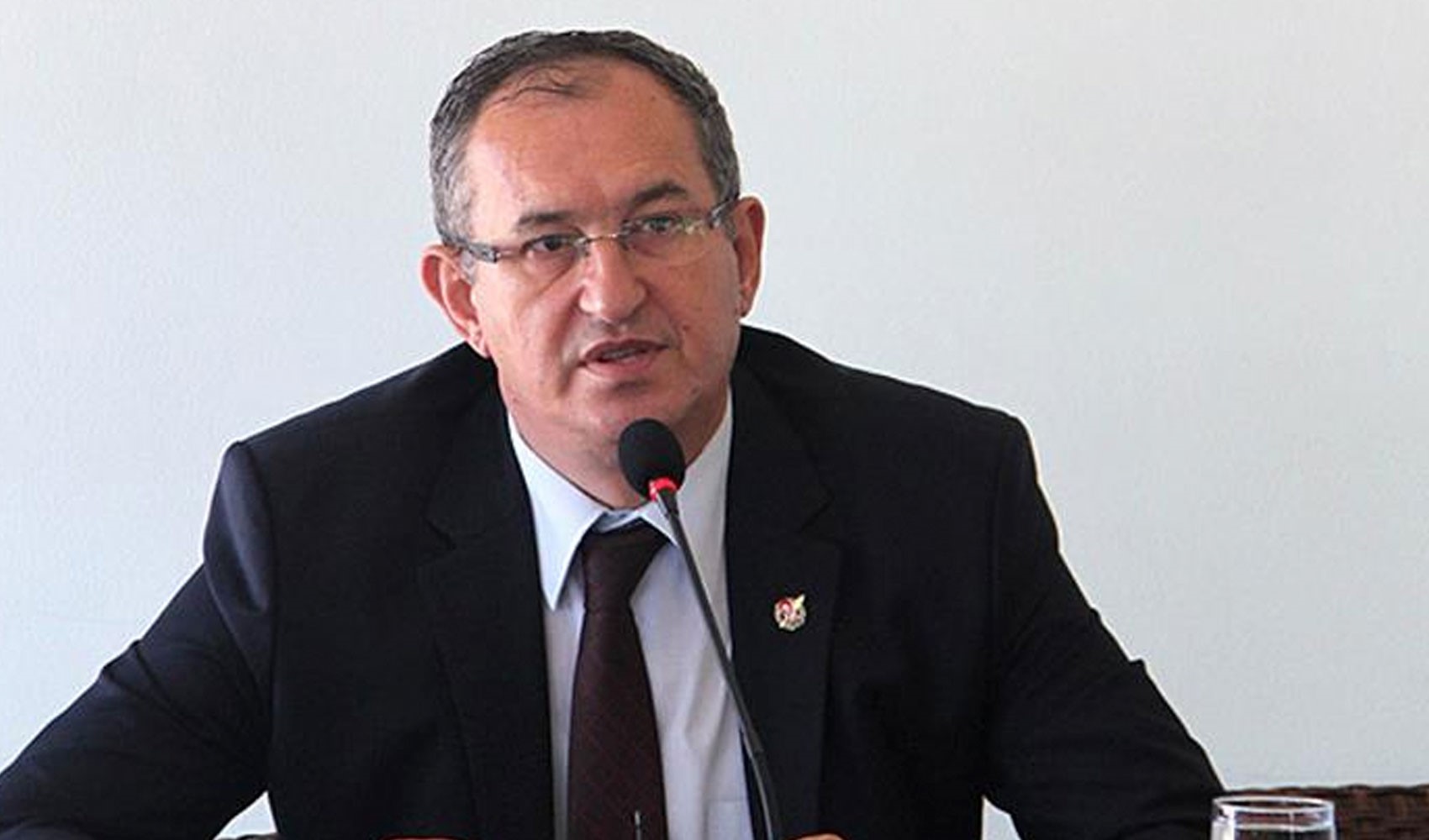 CHP'li eski vekil Atila Sertel gözaltına alındı