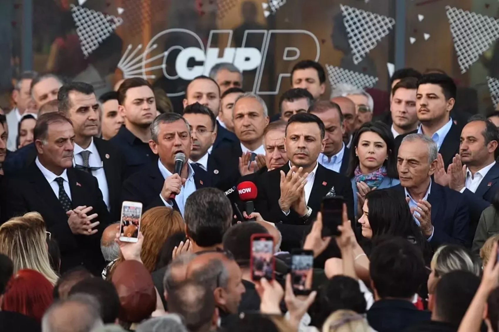 Kurultay krizi büyüyor, CHP’de gözler 15 Eylül'e çevrildi: Kılıçdaroğlu yeniden dönebilir mi? İşte olası senaryolar...