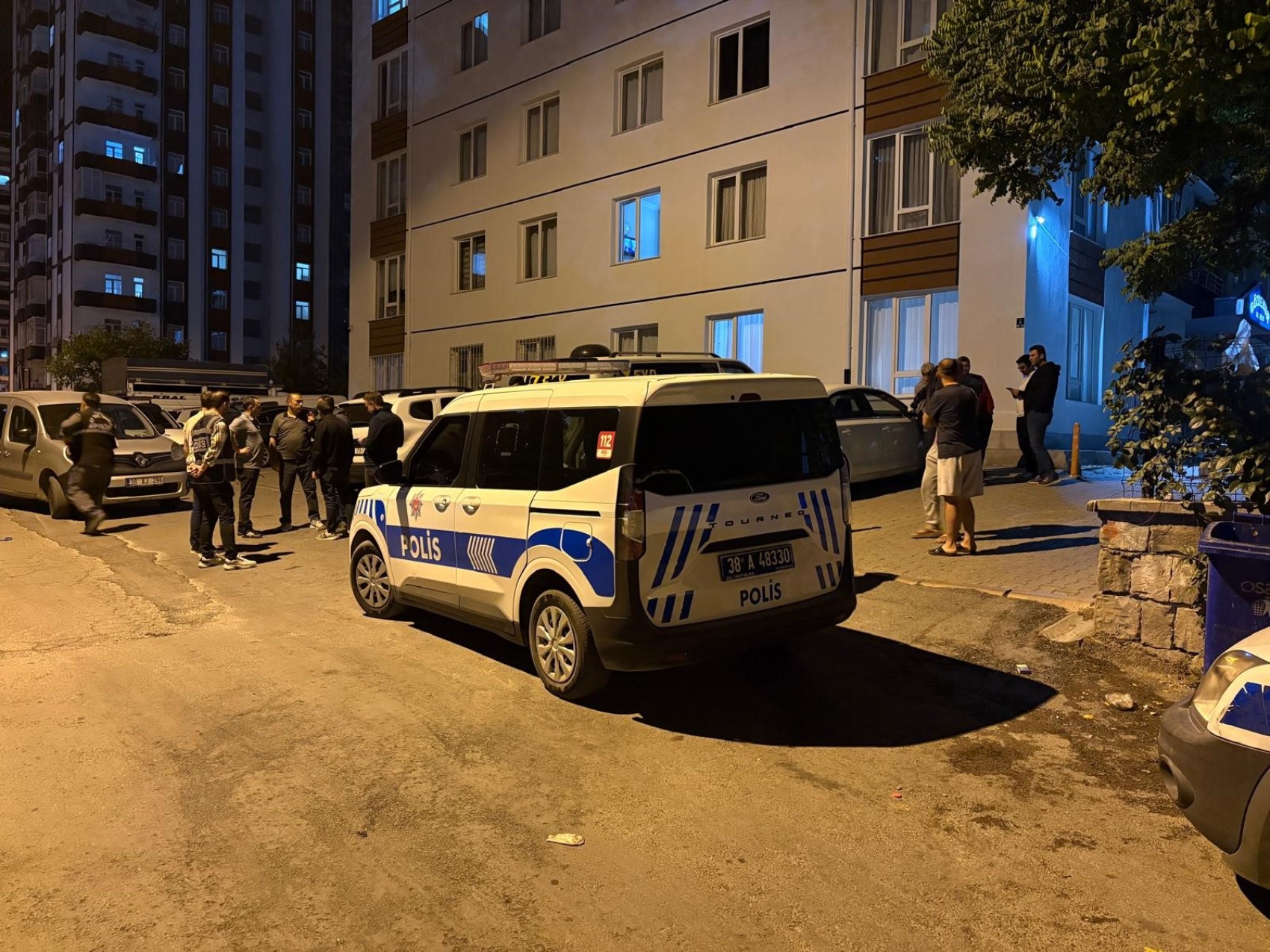 12 yaşındaki çocuk üvey babasını bıçakladı