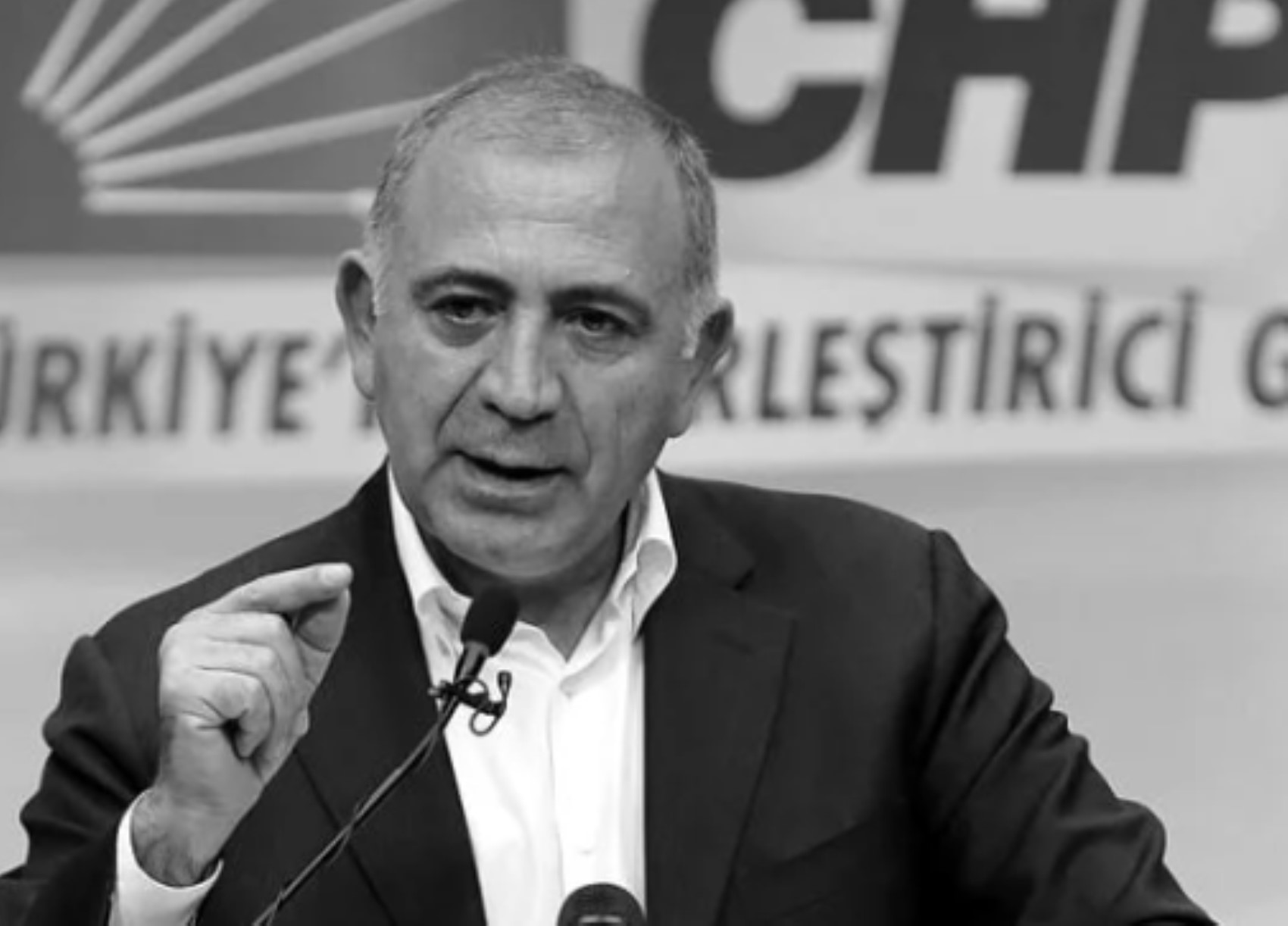 Fatih Altaylı kayyum kararının perde arkasını anlattı: Mahkeme günler öncesinde Gürsel Tekin ile temasa geçmiş!