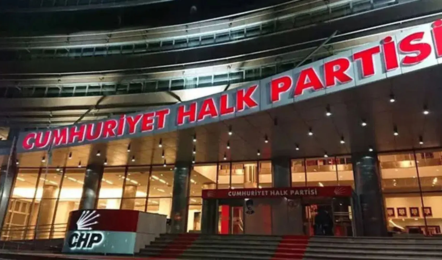 CHP'de disiplin süreci: İstanbul yönetimine kayyum atanan isimler YDK'ye sevk edildi