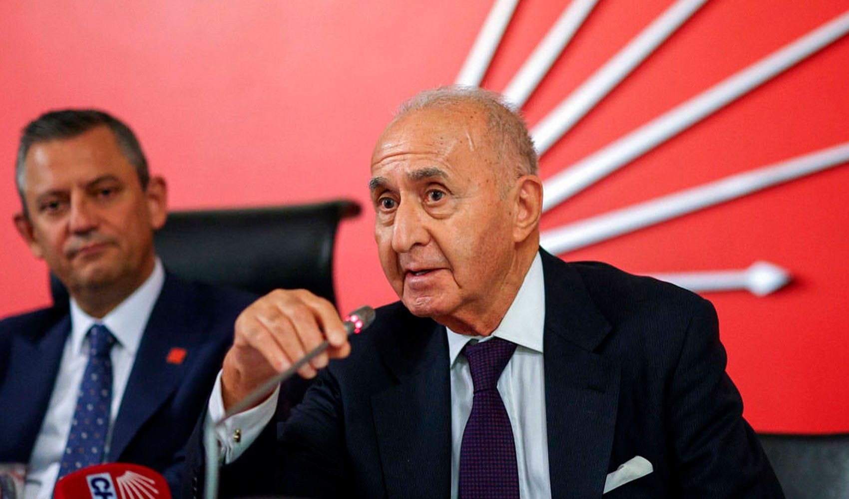 Hikmet Çetin, Kılıçdaroğlu'nun ne dediğini açıkladı! Hikmet Çetin, Kılıçdaroğlu'nun ne dediğini açıkladı!