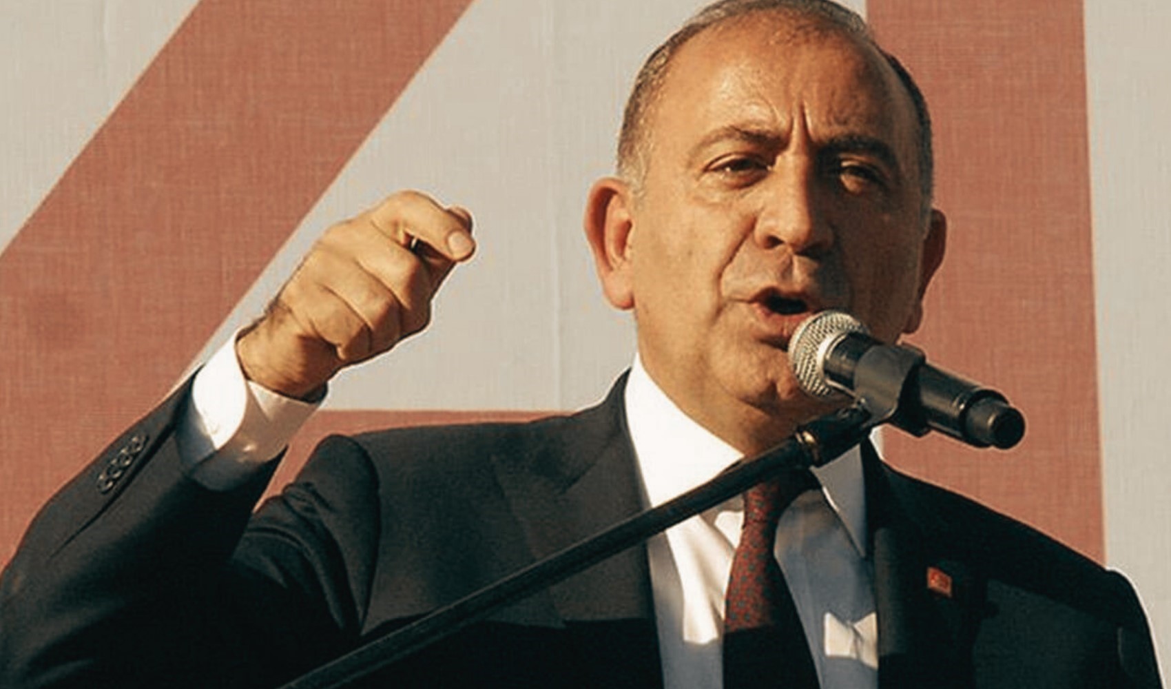 CHP'ye kayyum atanan Gürsel Tekin'den pazartesi hamlesi: Çok sayıda isme telefon açtı