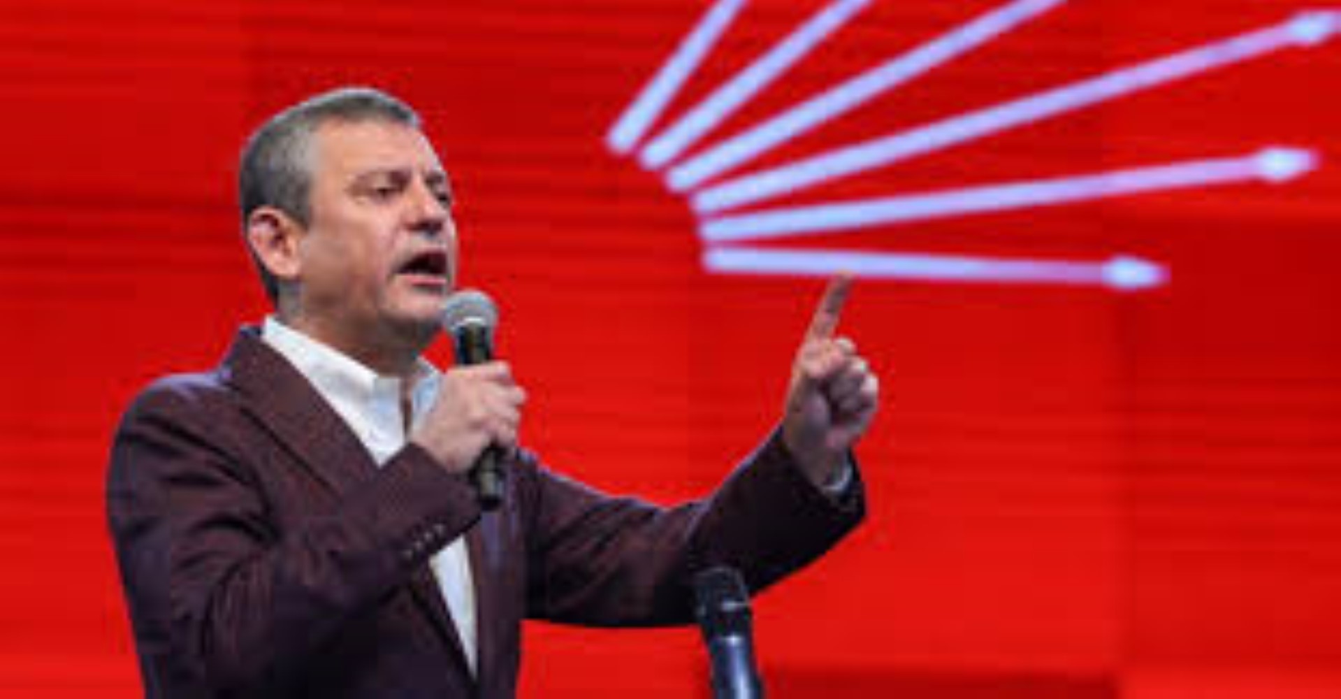 CHP lideri Özgür Özel, 'Kemal Bey geri dönmek isterse ne yapacaksınız?' sorusuna yanıt verdi!